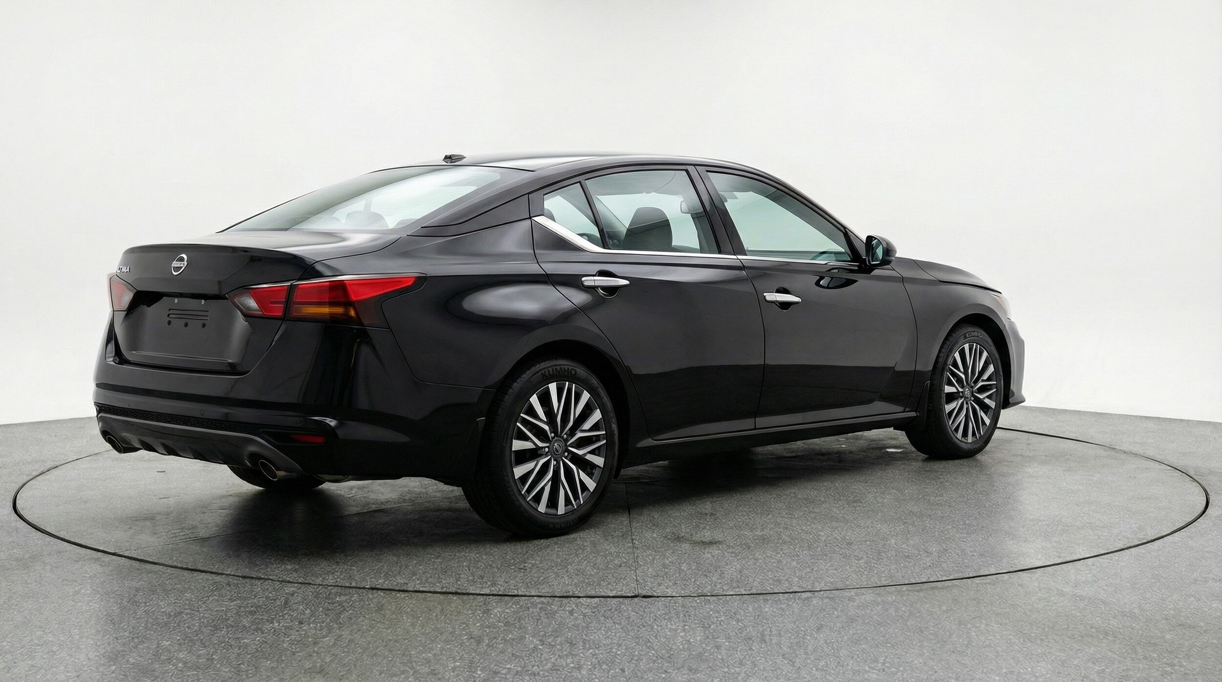 Thumbnail: 2025 Nissan Altima - 7