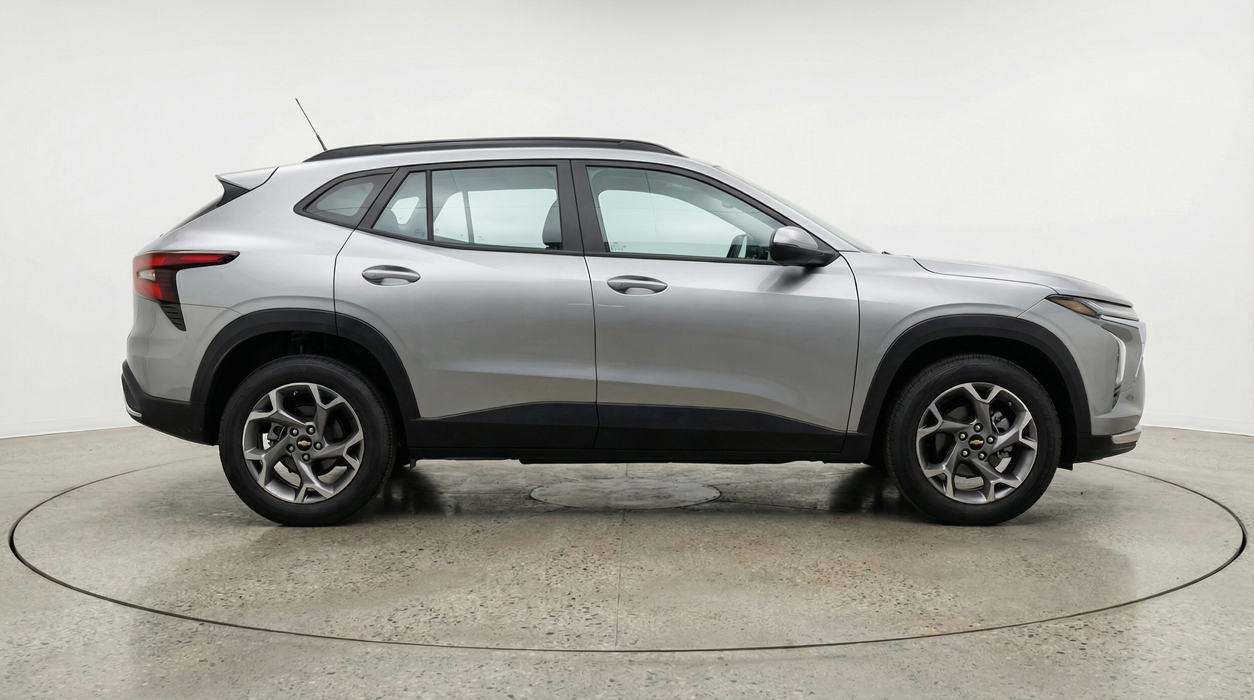 Thumbnail: 2025 Chevrolet Trax - 8