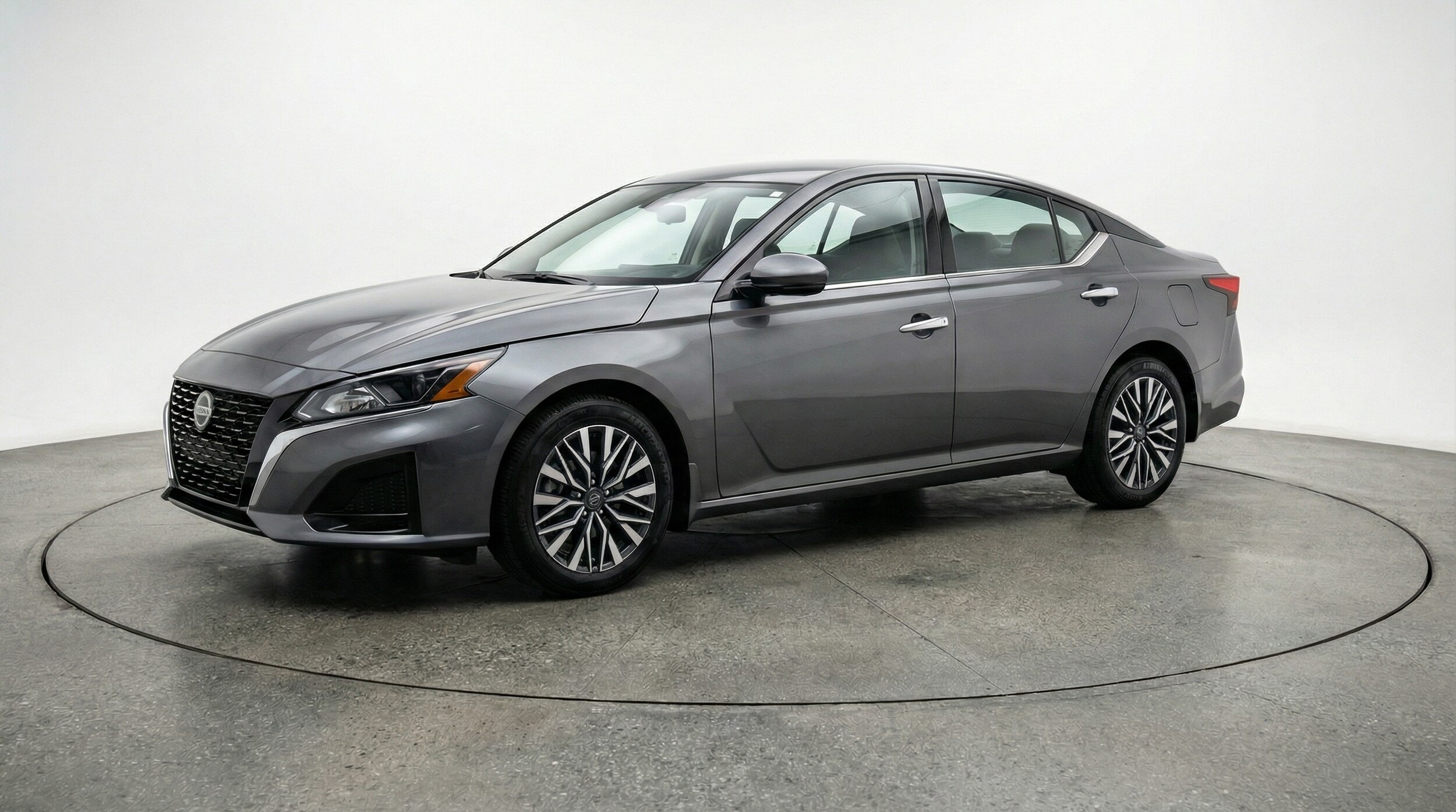 Thumbnail: 2025 Nissan Altima - 3