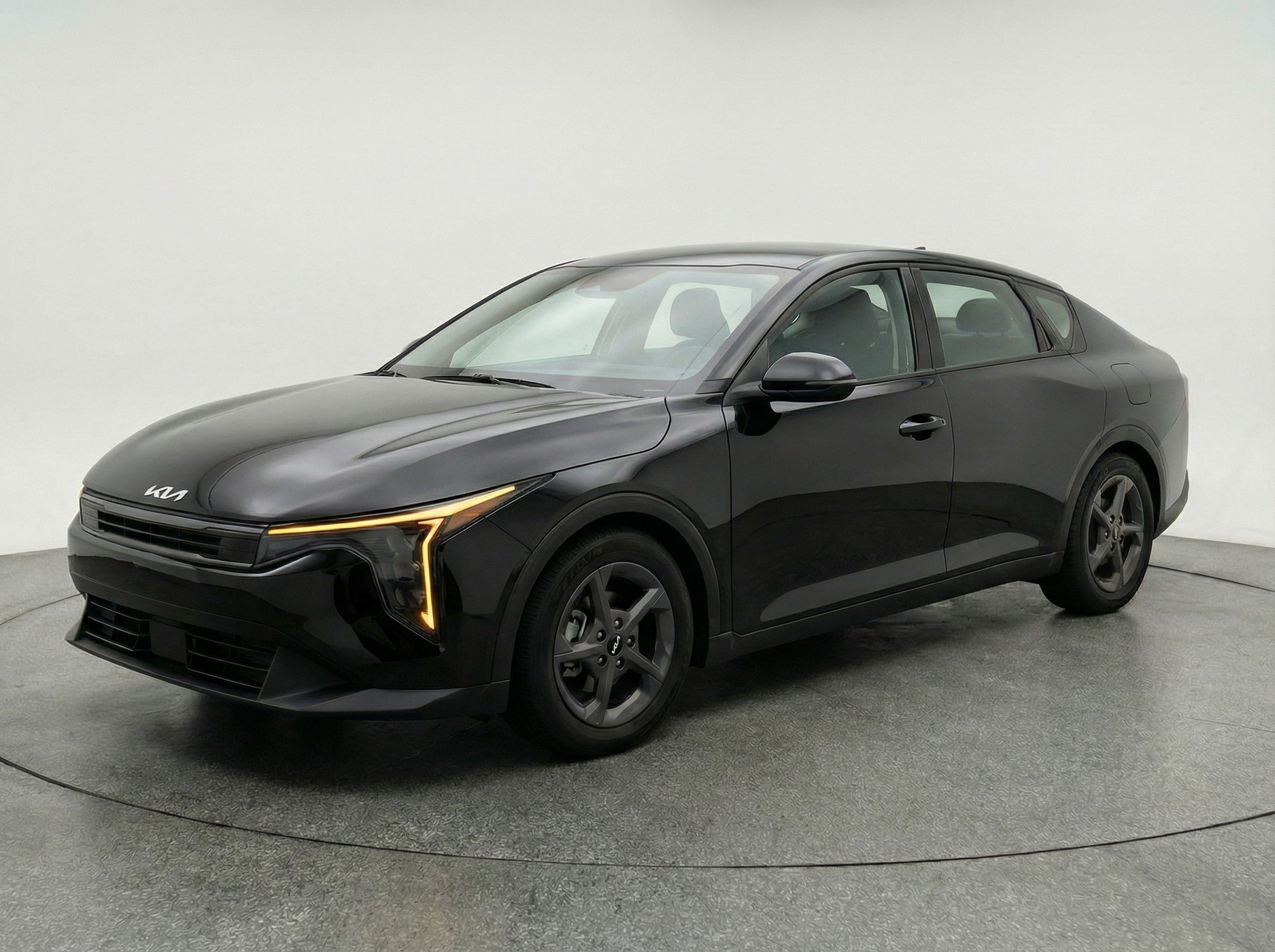 Thumbnail: 2025 Kia K4 - 3