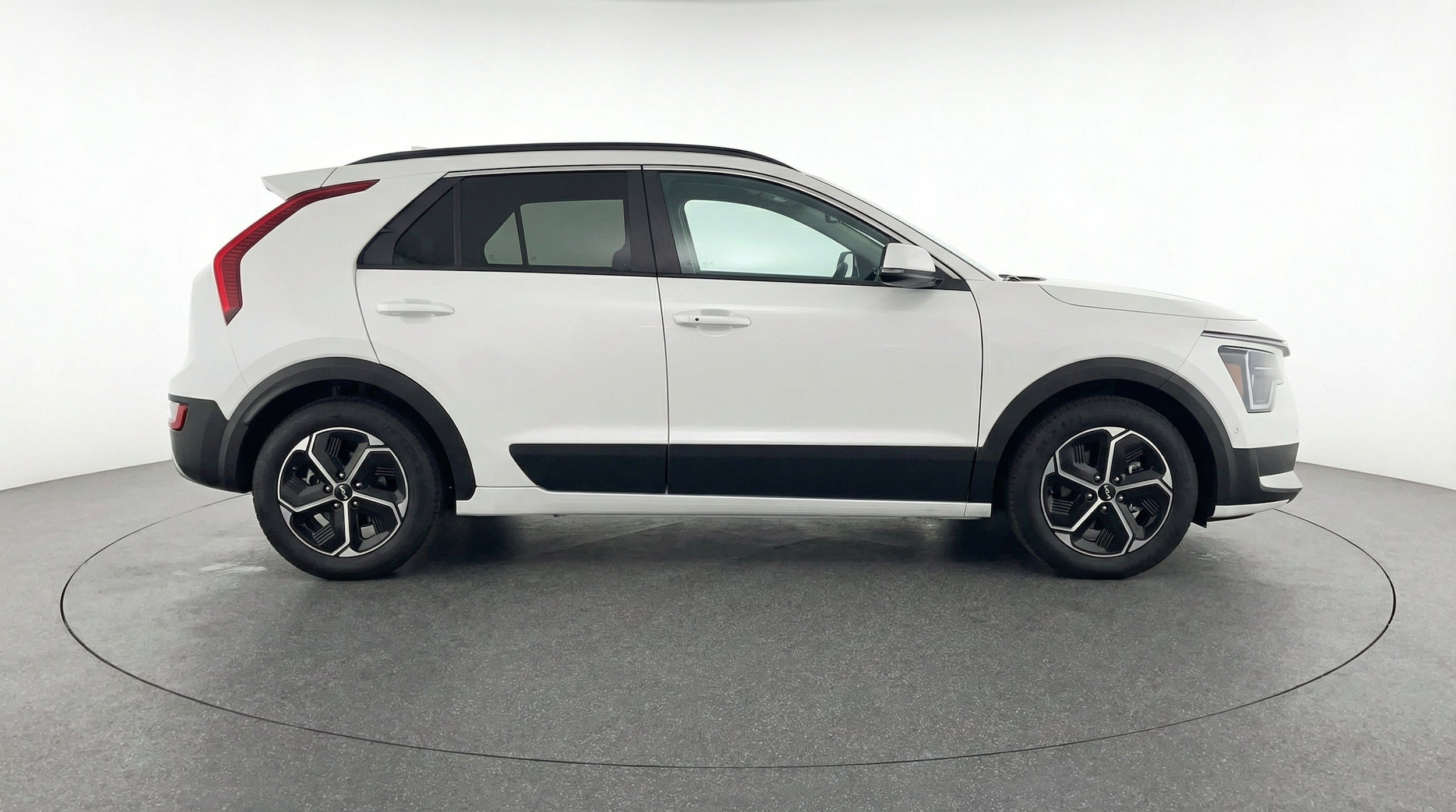 Thumbnail: 2026 Kia Niro - 11