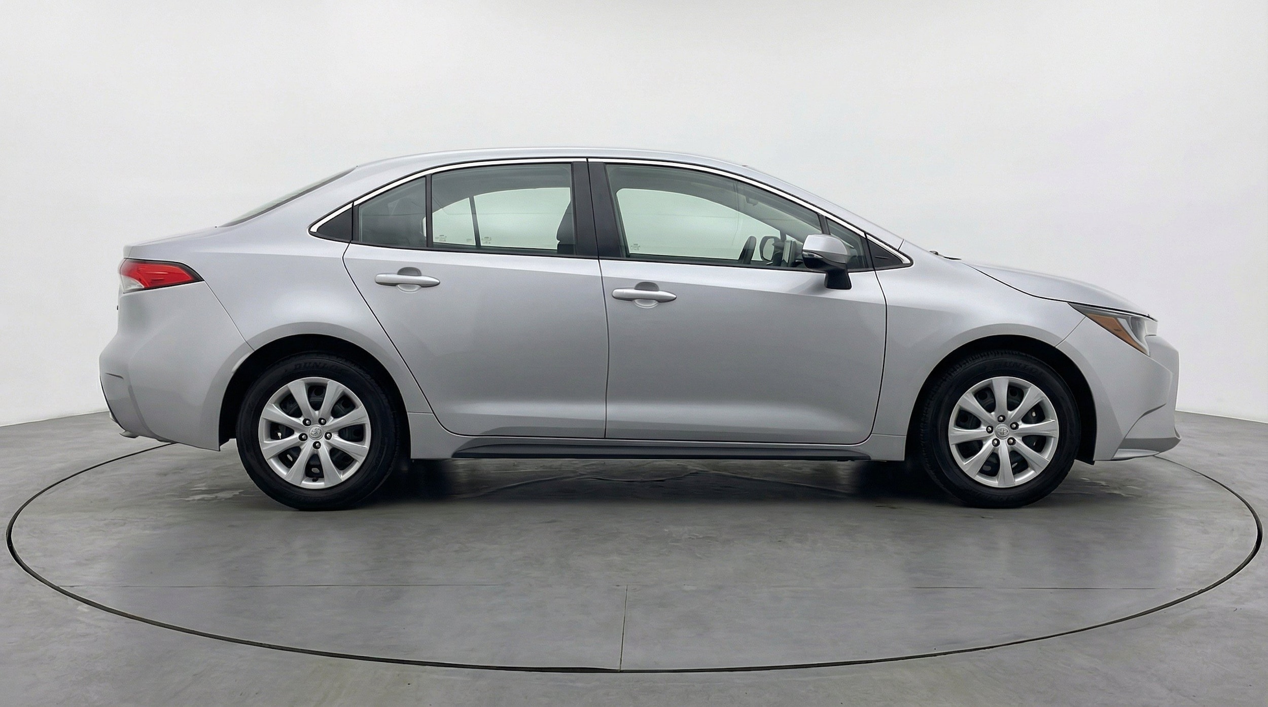 Thumbnail: 2025 Toyota Corolla - 10