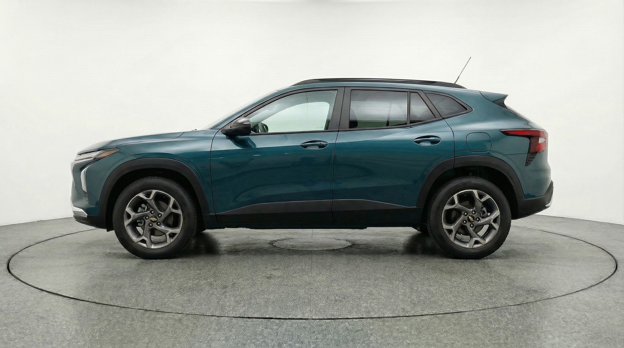 Thumbnail: 2025 Chevrolet Trax - 4