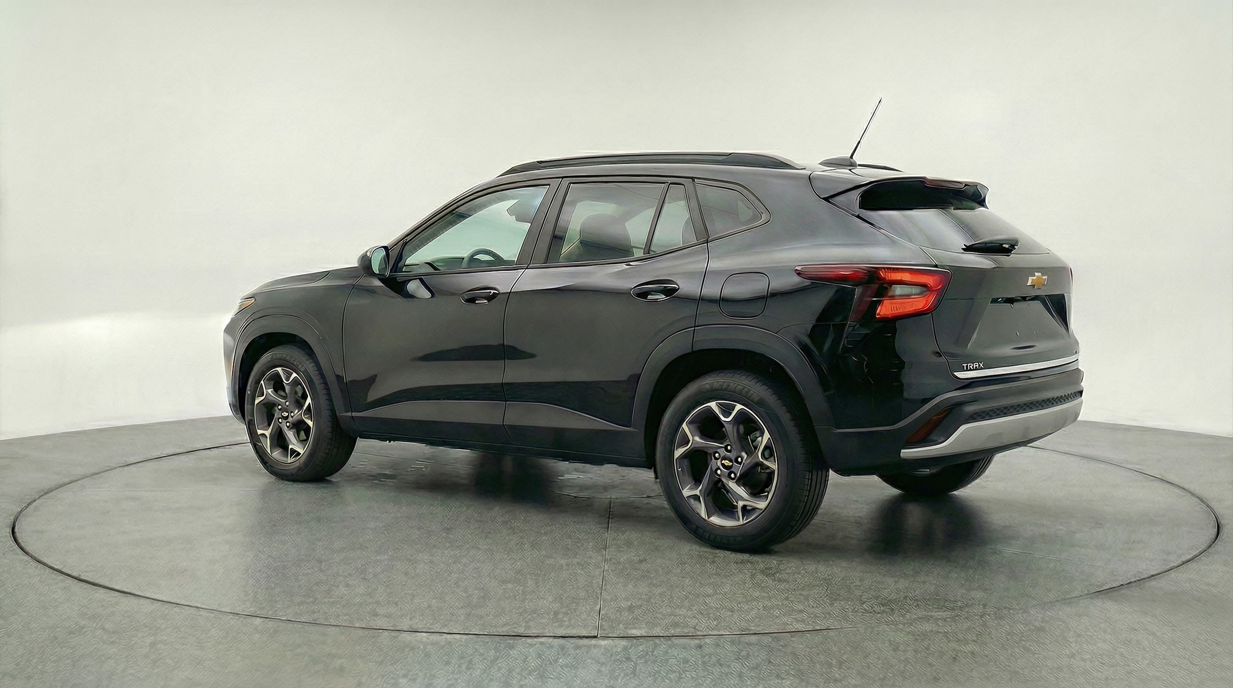 Thumbnail: 2025 Chevrolet Trax - 5