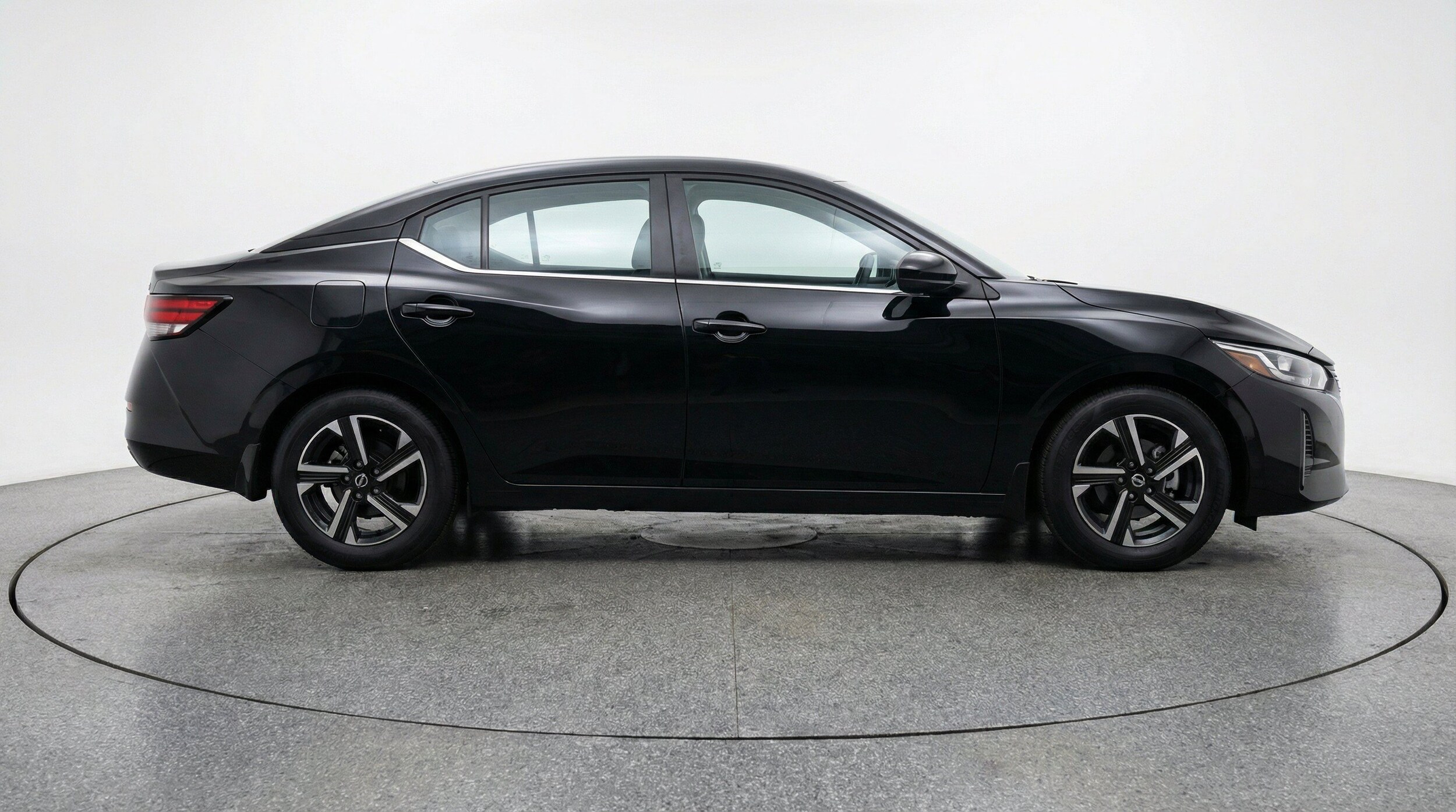 Thumbnail: 2025 Nissan Sentra - 11