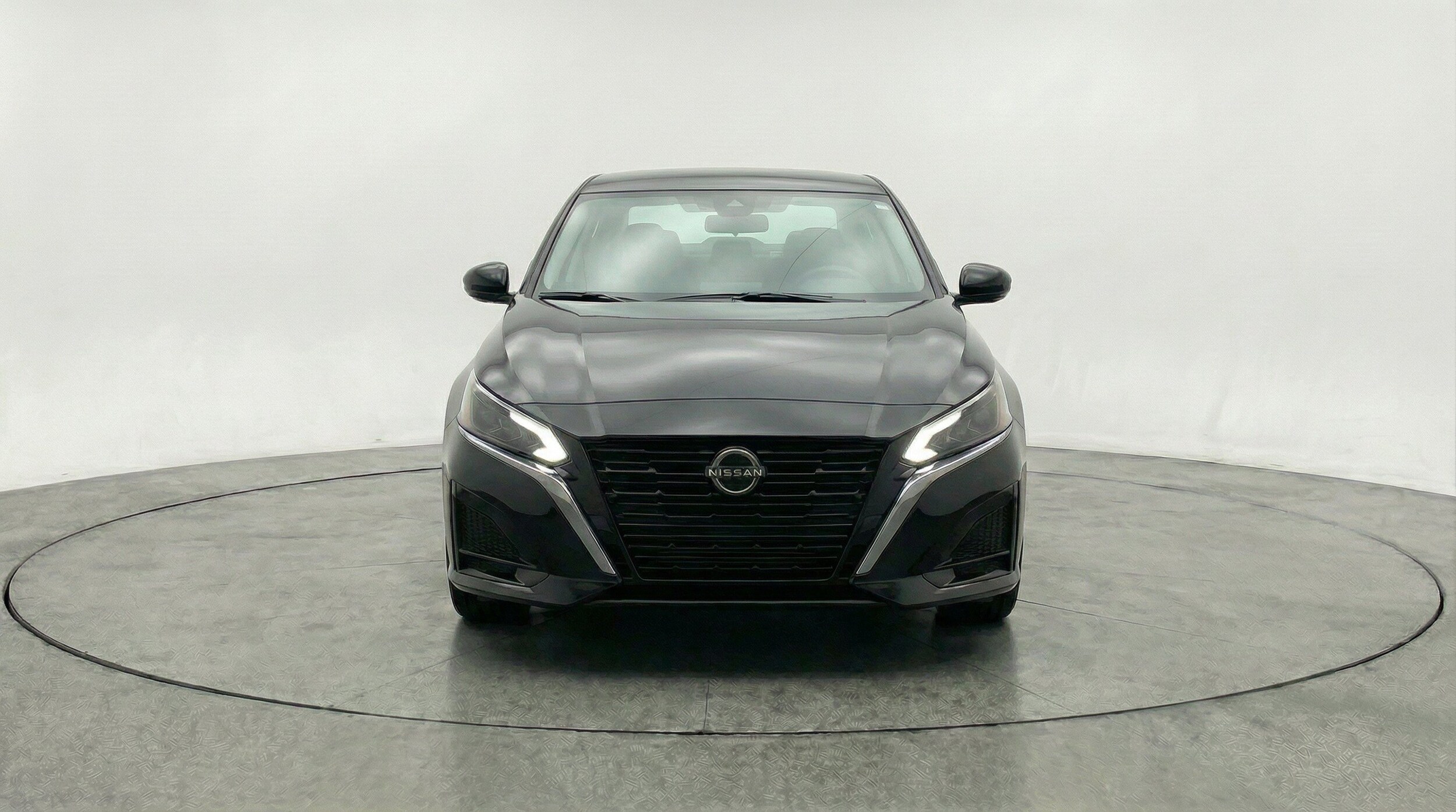 Thumbnail: 2025 Nissan Altima - 2