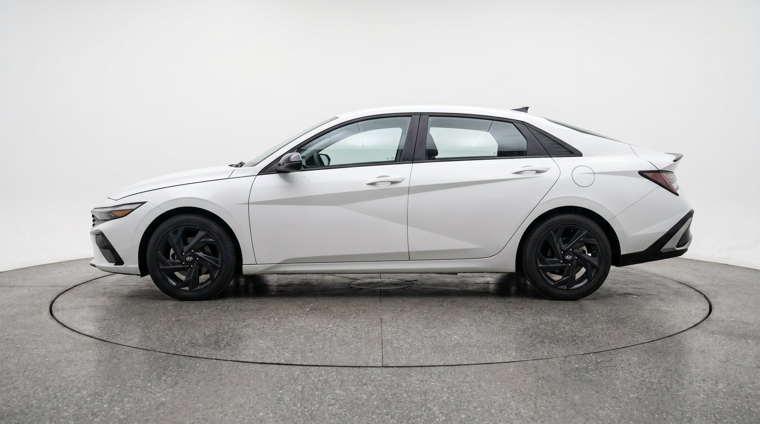 Thumbnail: 2026 Hyundai Elantra - 5