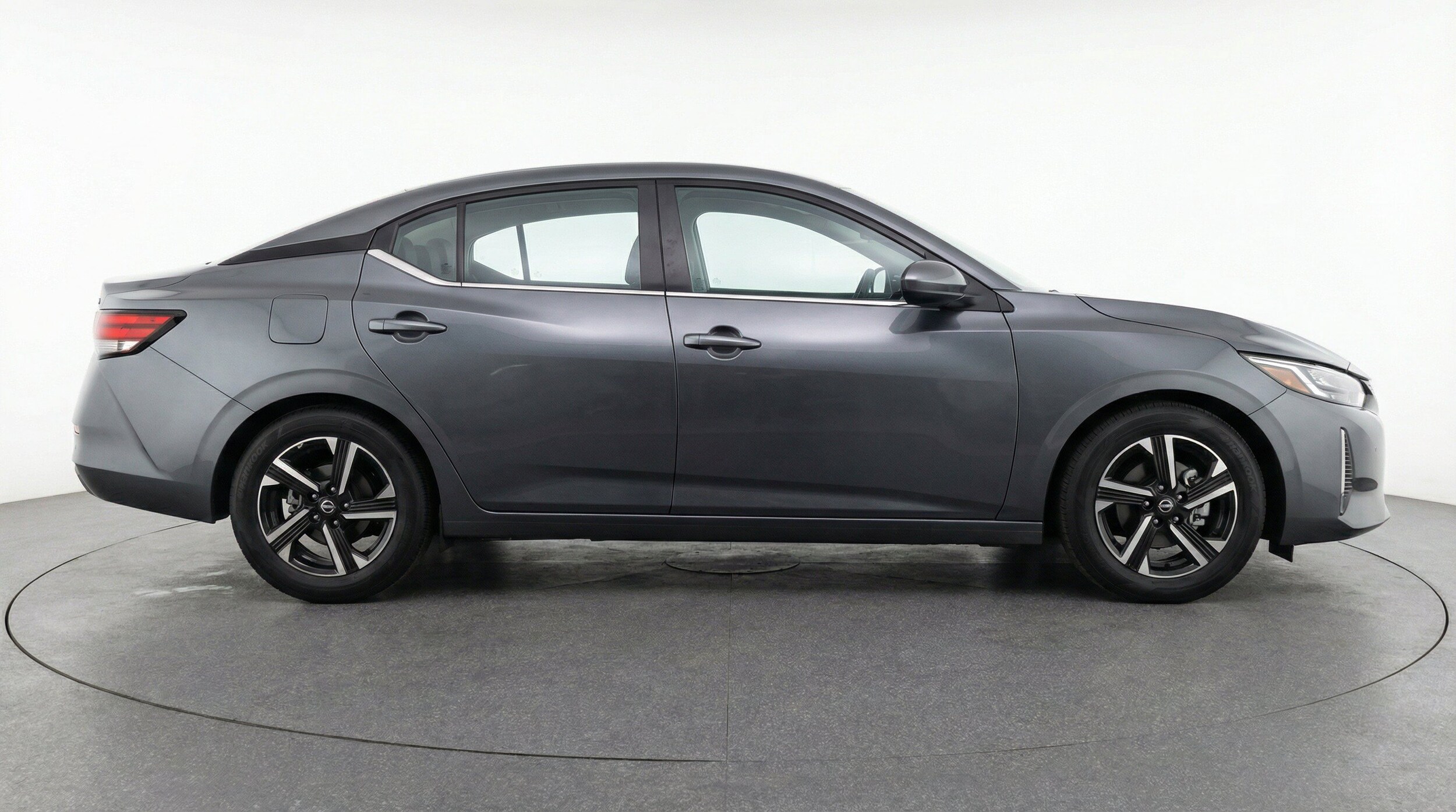 Thumbnail: 2025 Nissan Sentra - 11