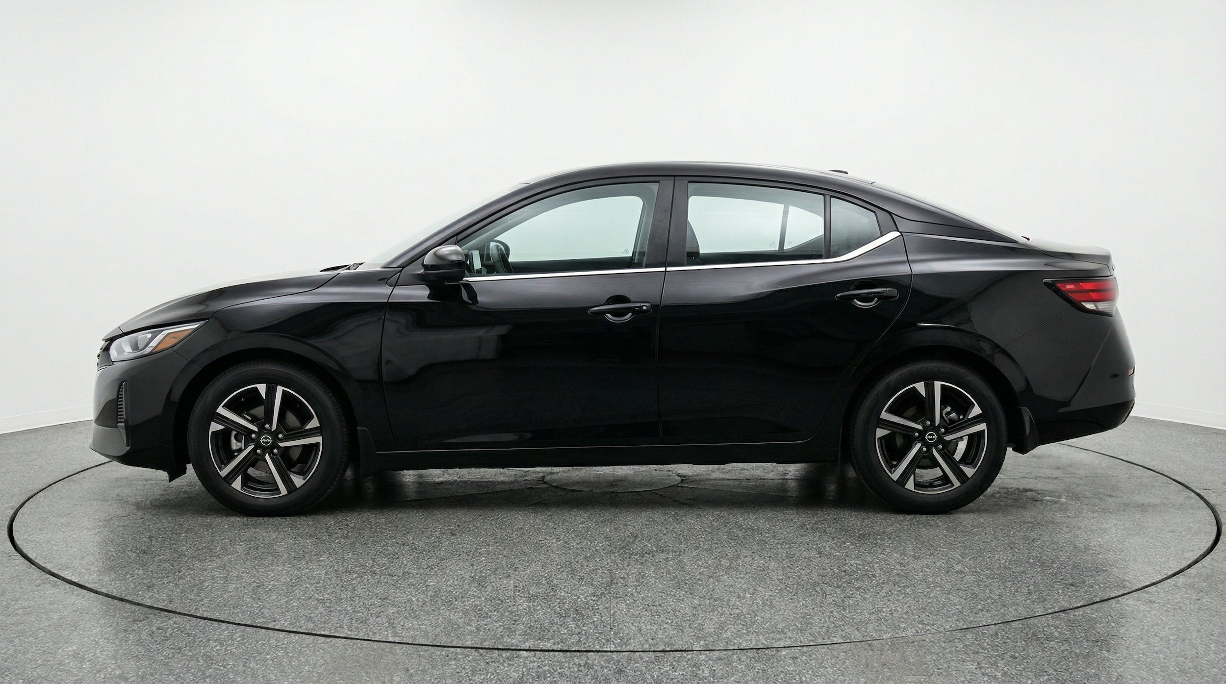 Thumbnail: 2025 Nissan Sentra - 5