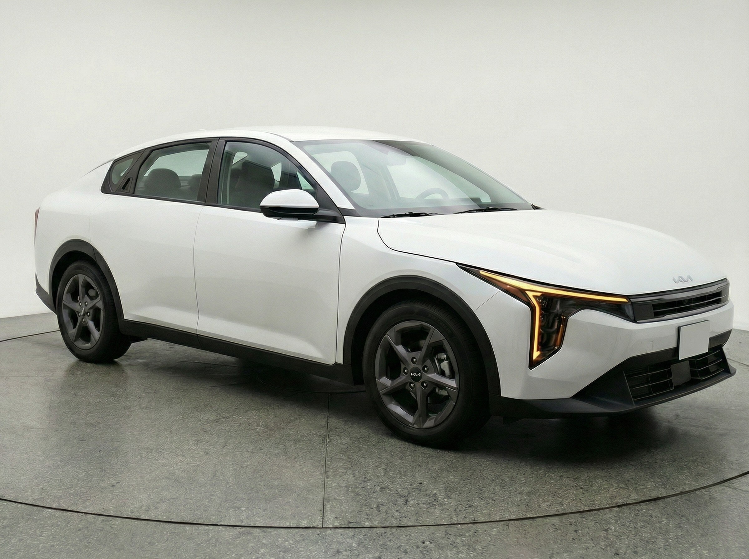 Thumbnail: 2025 Kia K4 - 1