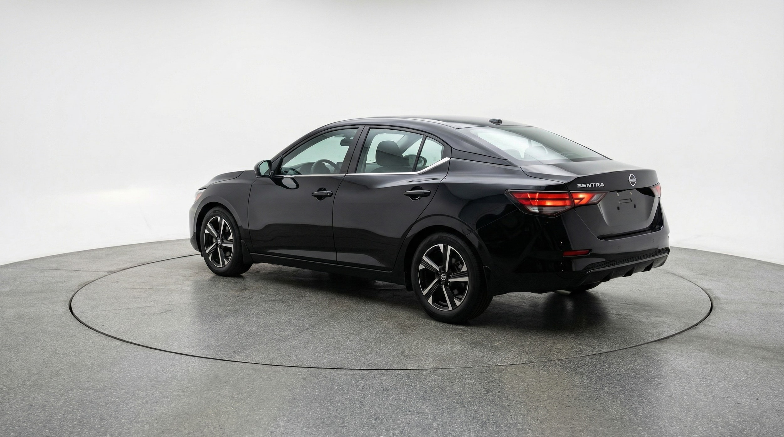 Thumbnail: 2025 Nissan Sentra - 5