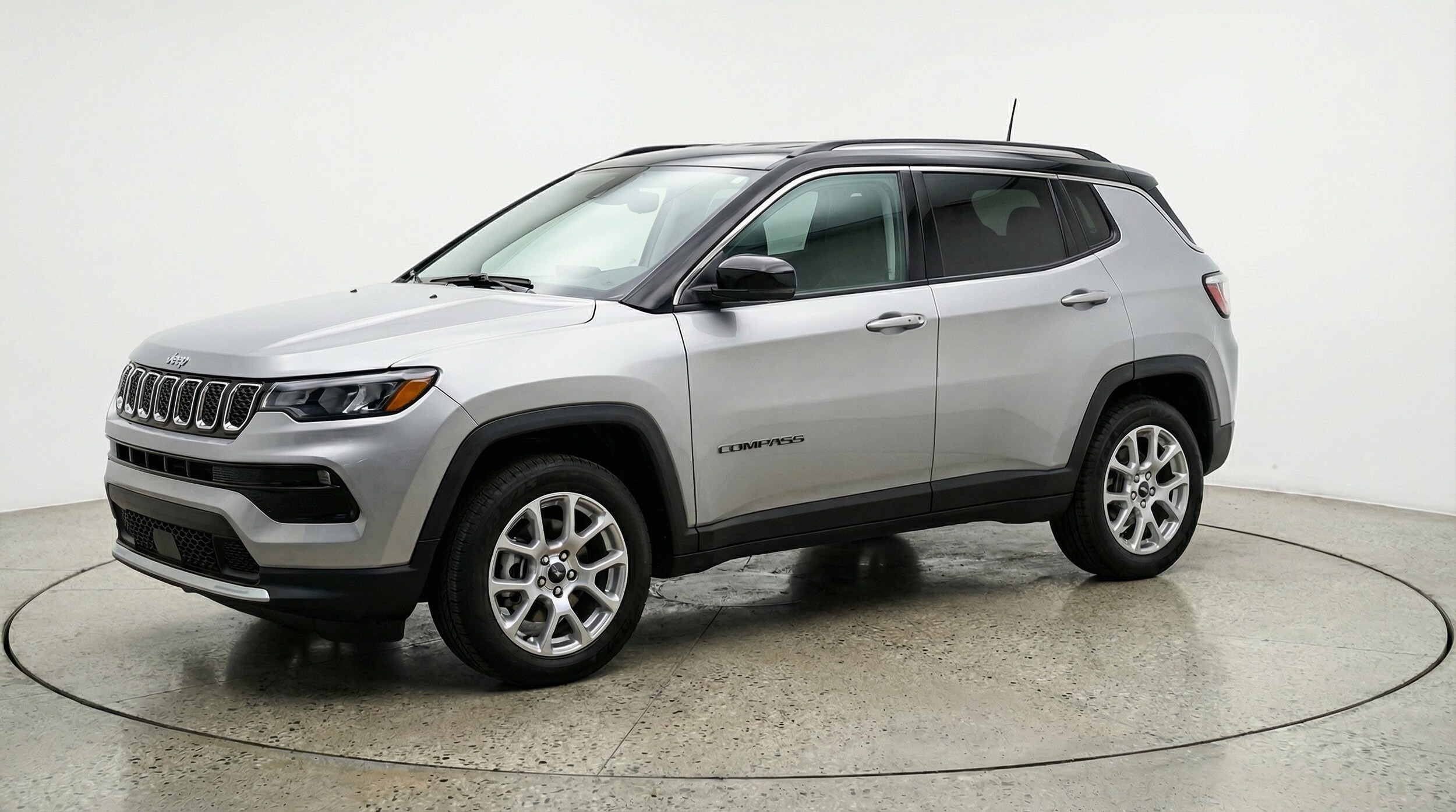 Thumbnail: 2025 Jeep Compass - 3