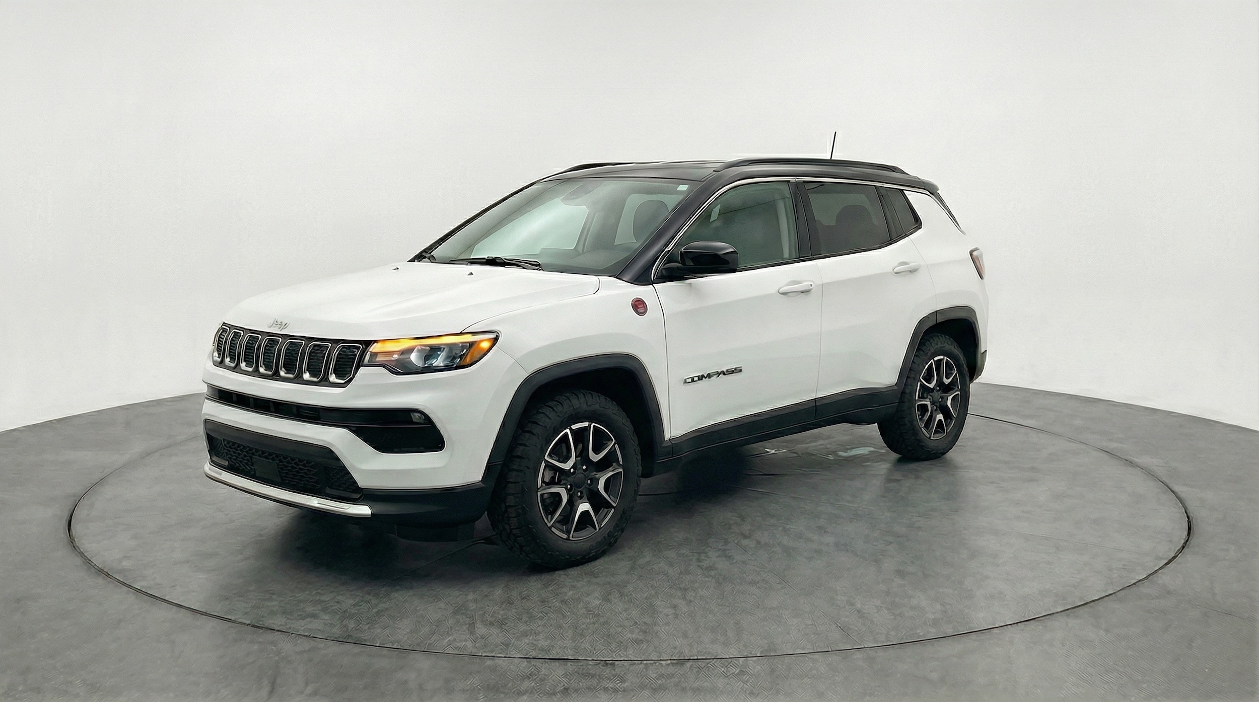 Thumbnail: 2025 Jeep Compass - 3