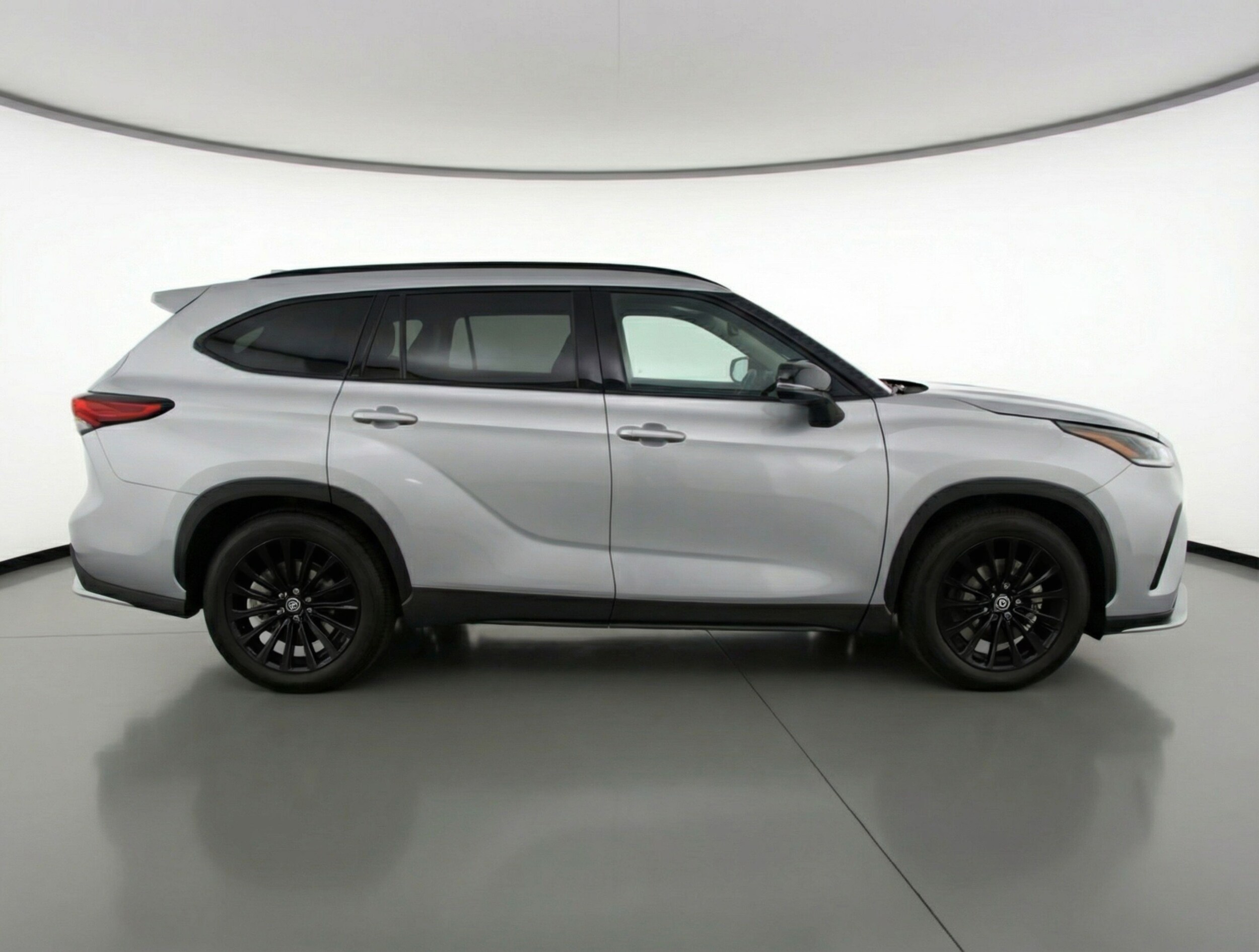 Thumbnail: 2025 Toyota Highlander - 8