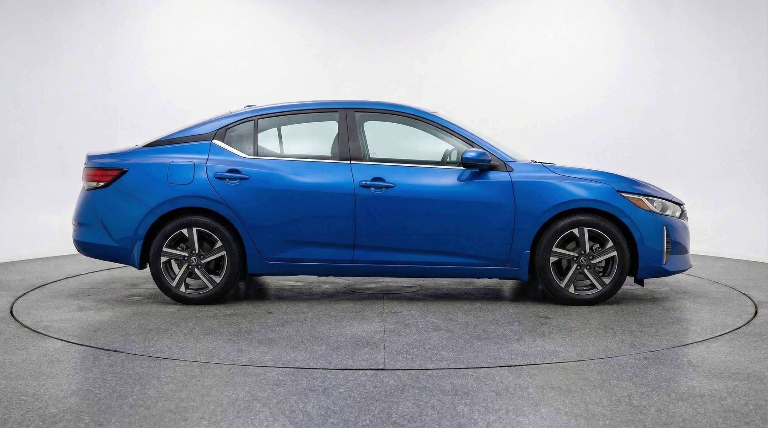 Thumbnail: 2025 Nissan Sentra - 11