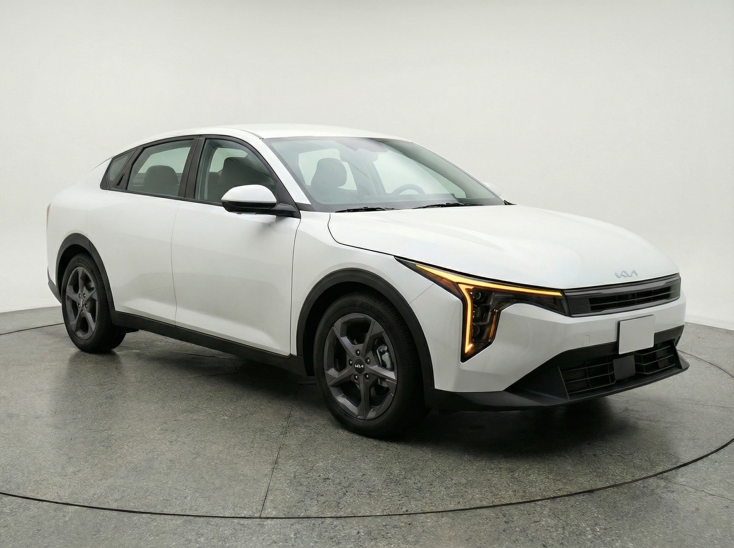 Thumbnail: 2025 Kia K4 - 1