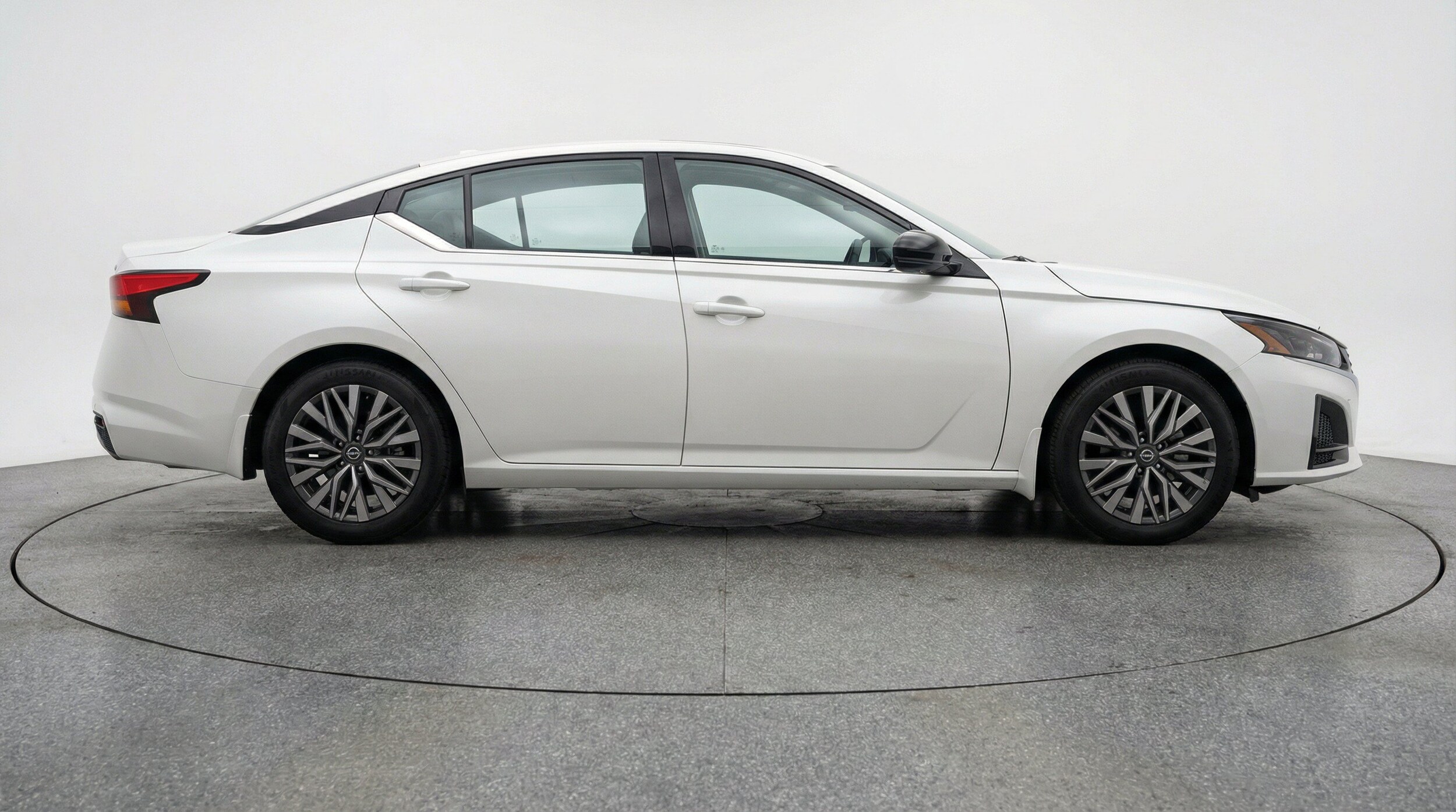 Thumbnail: 2025 Nissan Altima - 11