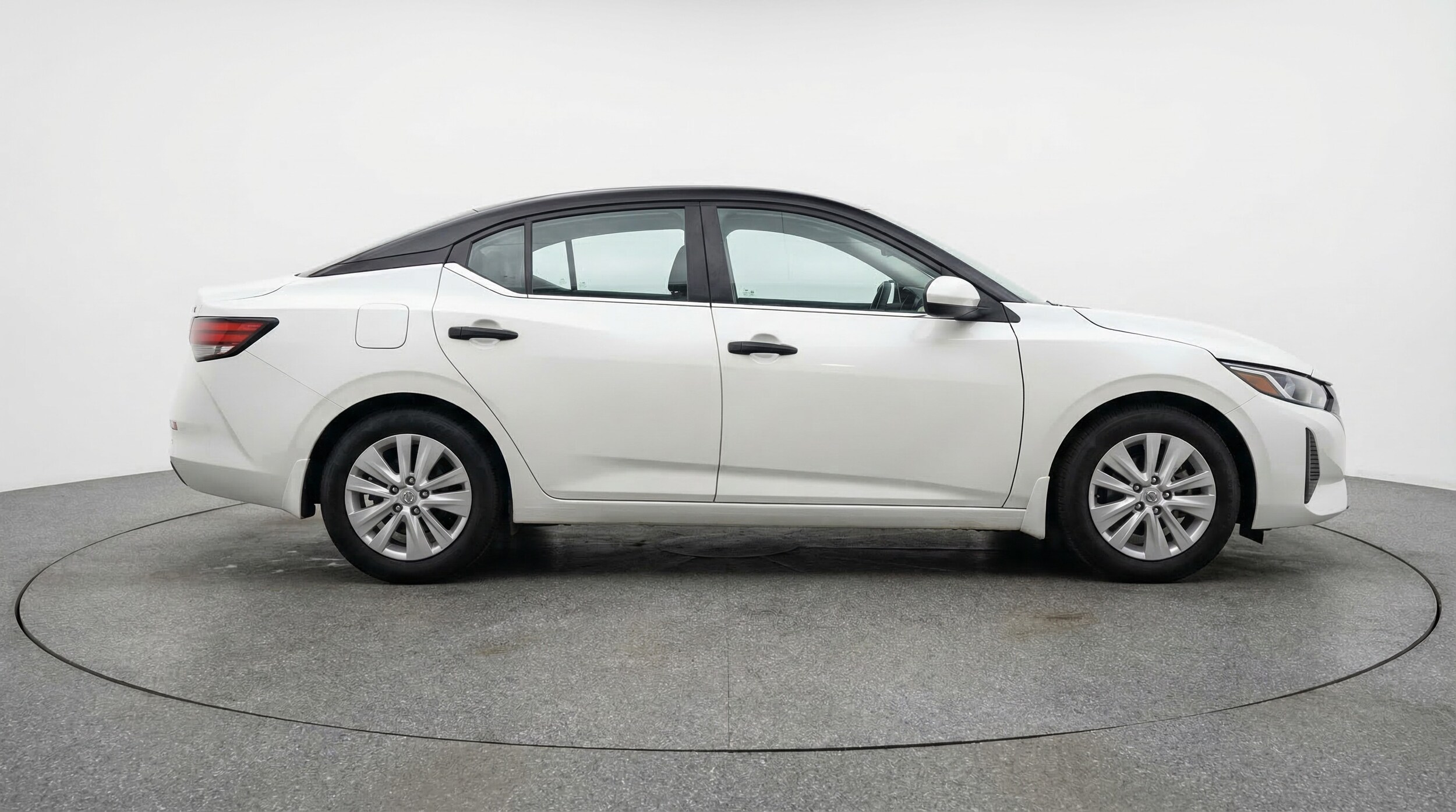 Thumbnail: 2025 Nissan Sentra - 8