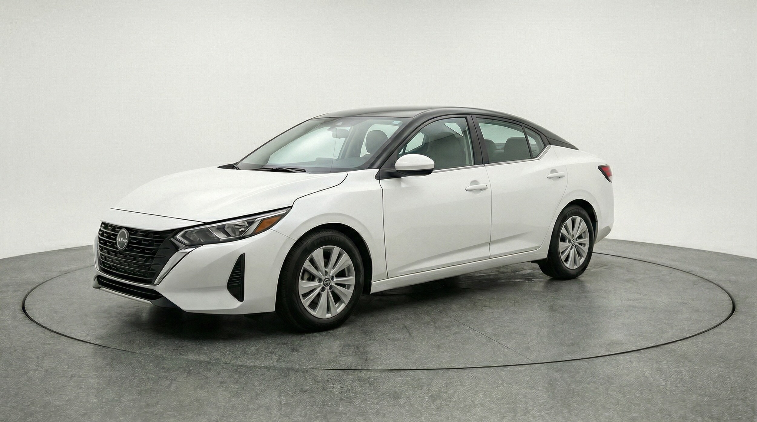 Thumbnail: 2025 Nissan Sentra - 3