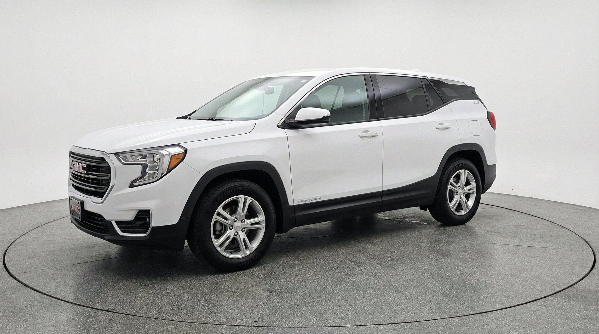 Thumbnail: 2024 GMC Terrain - 3