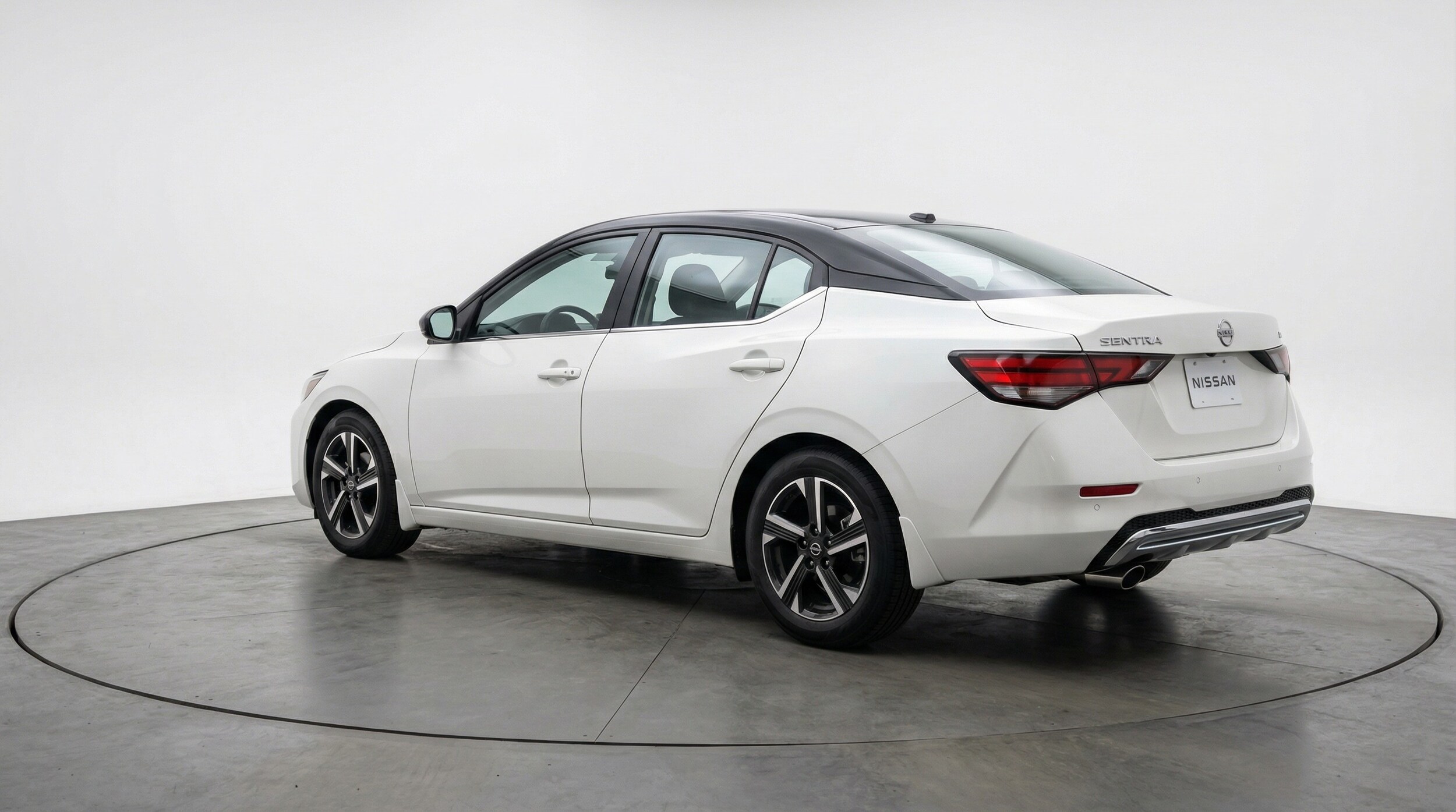 Thumbnail: 2025 Nissan Sentra - 5