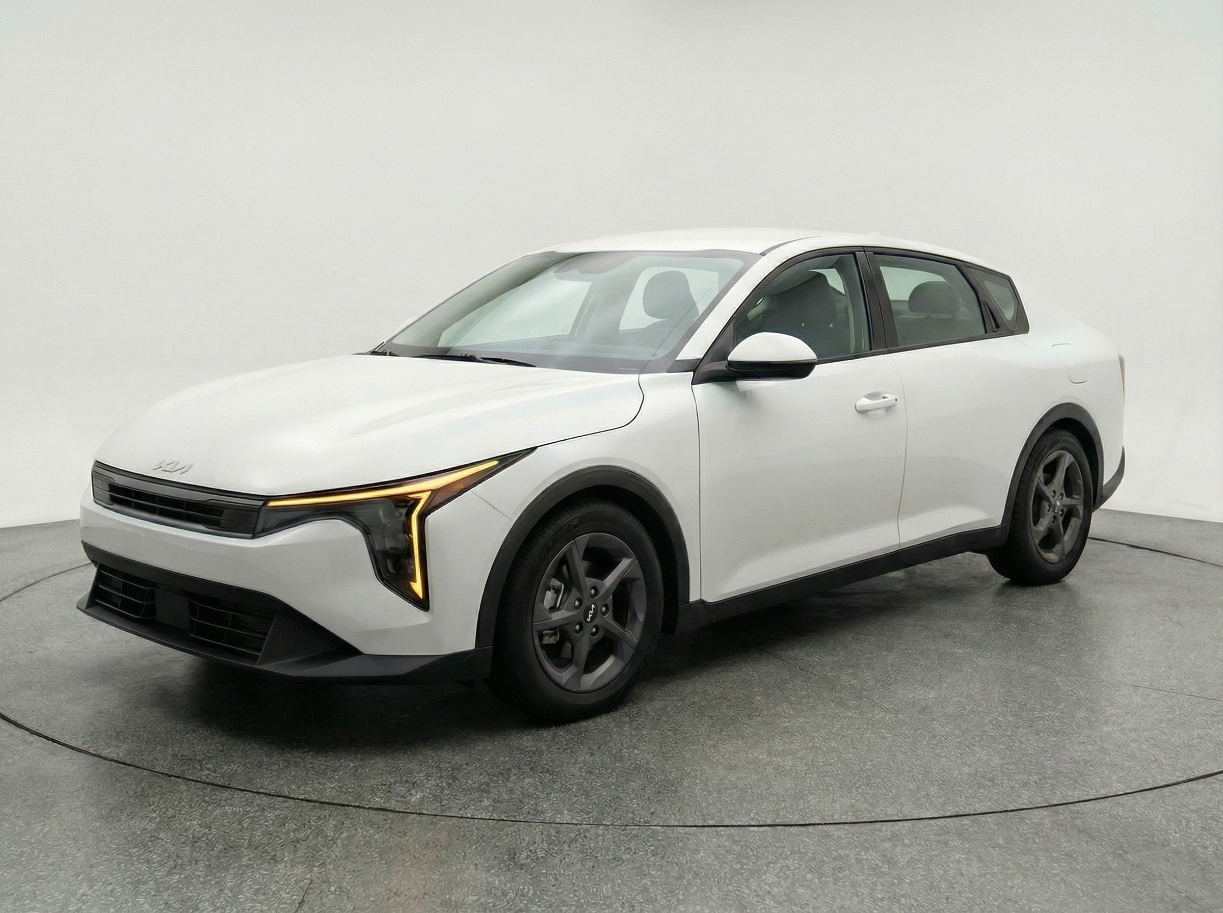 Thumbnail: 2025 Kia K4 - 3