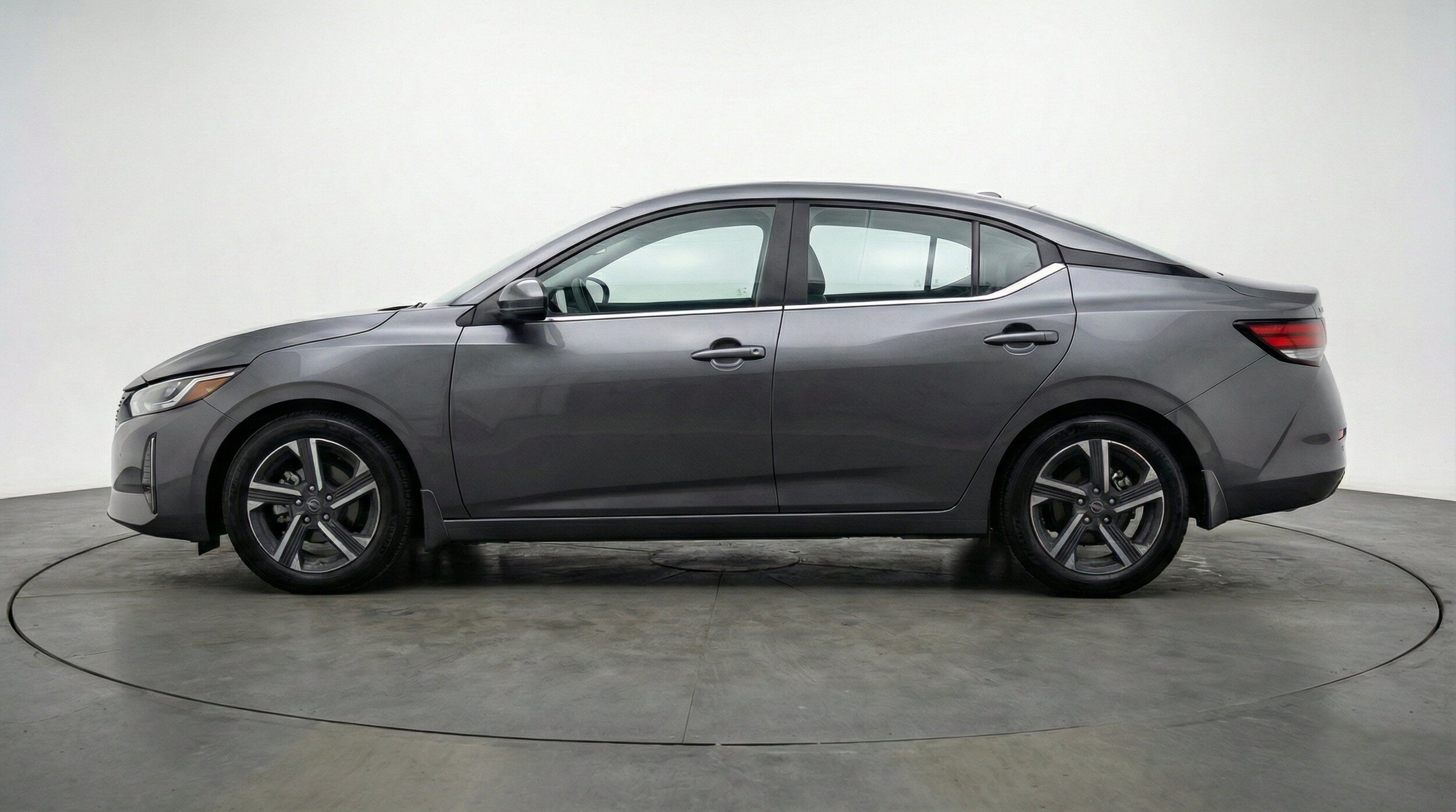 Thumbnail: 2025 Nissan Sentra - 5
