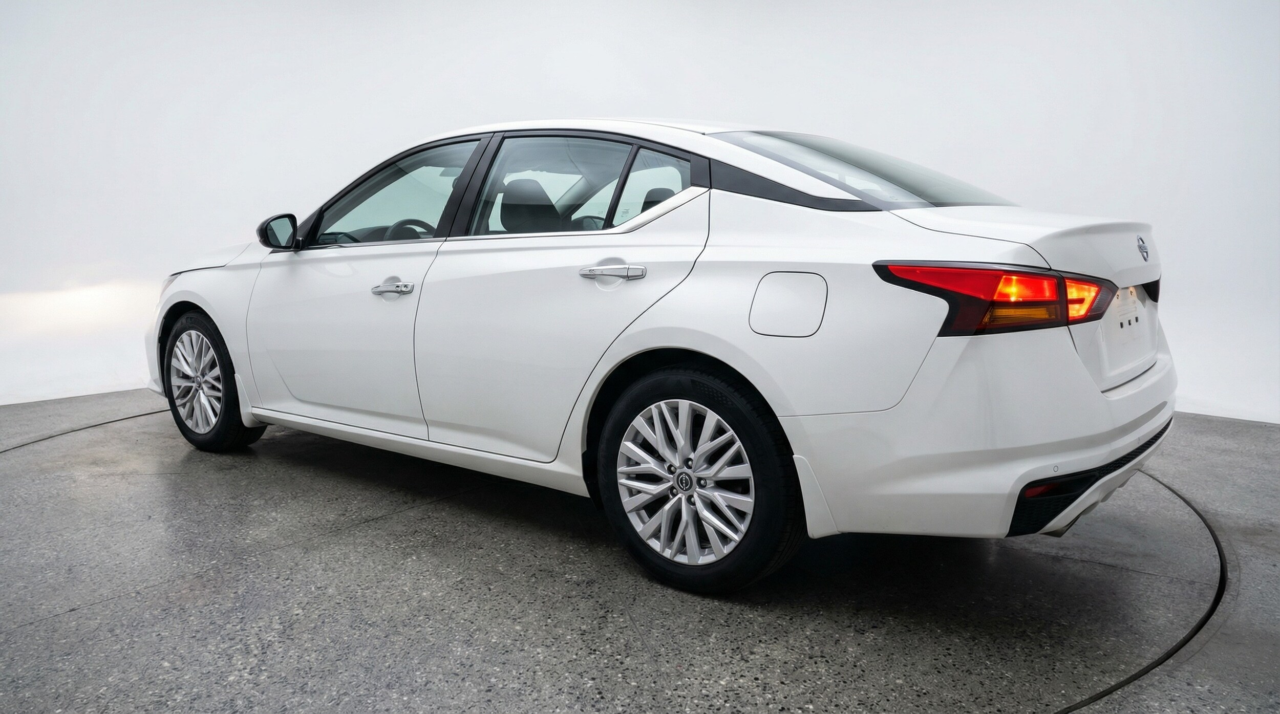 Thumbnail: 2025 Nissan Altima - 5