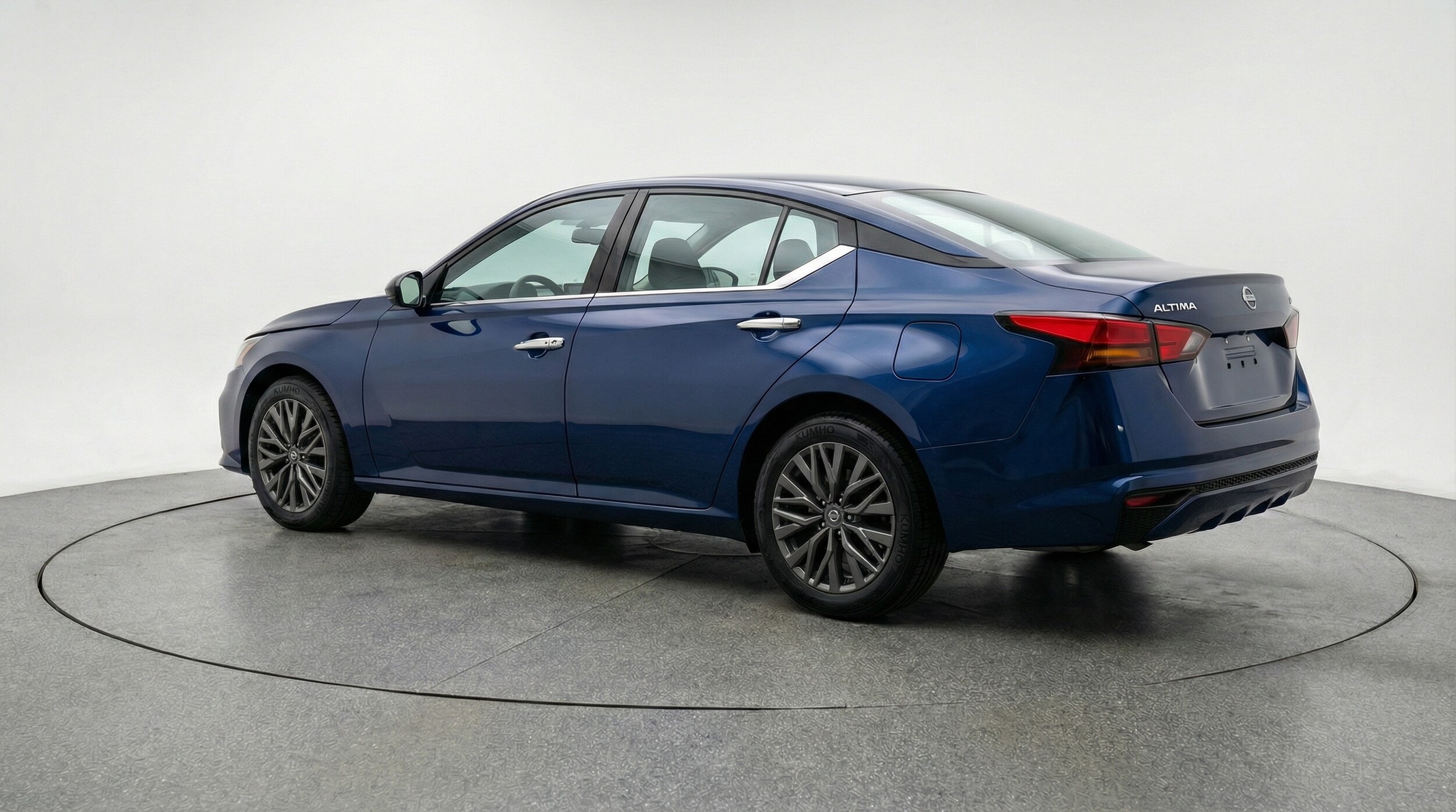 Thumbnail: 2025 Nissan Altima - 5