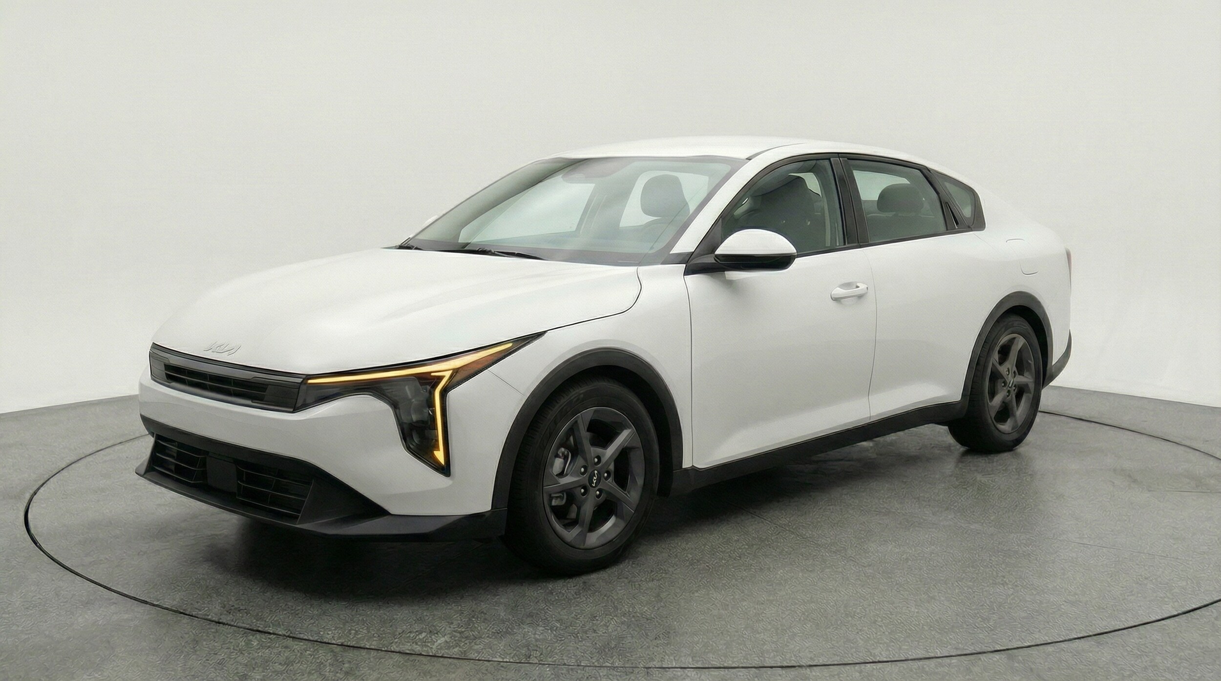 Thumbnail: 2025 Kia K4 - 3