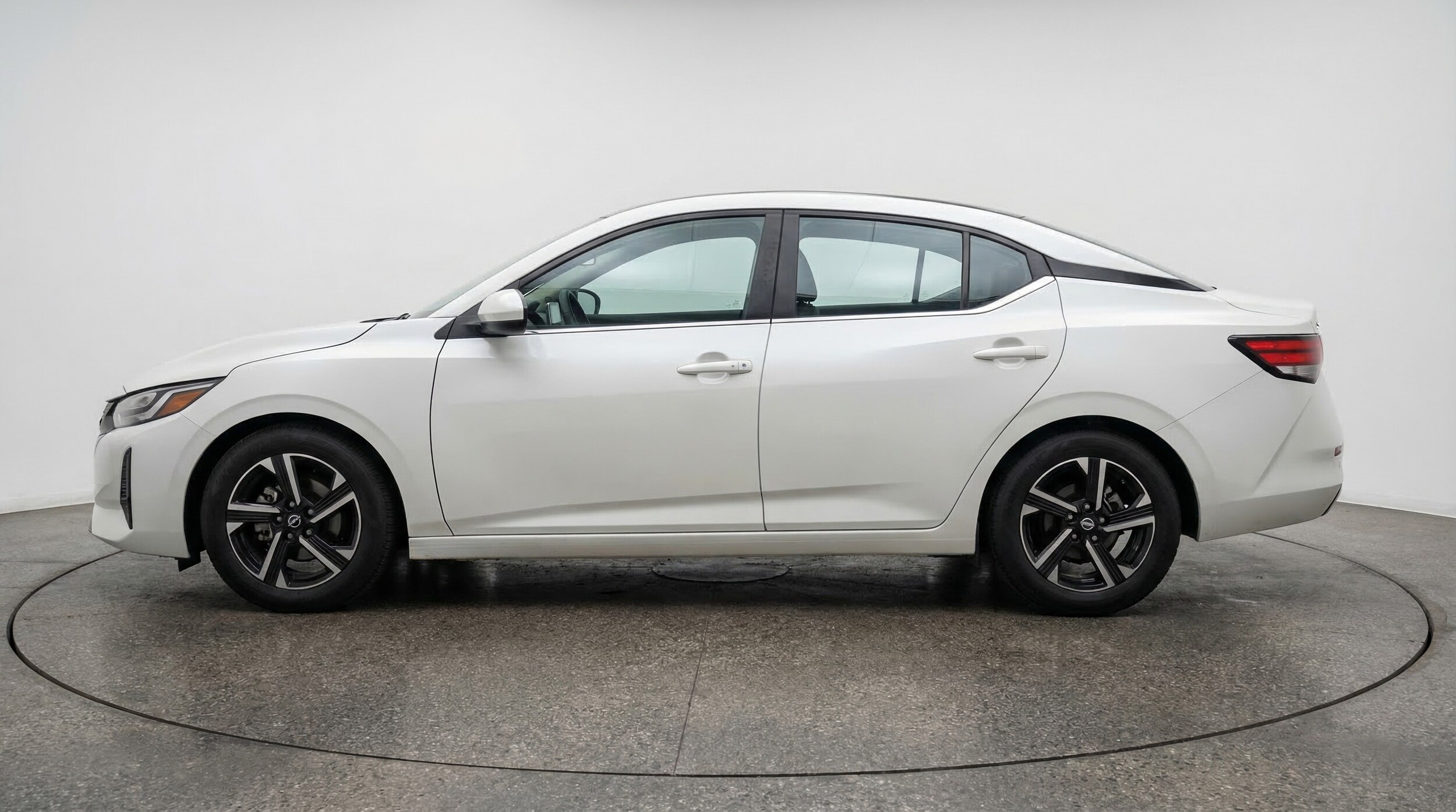 Thumbnail: 2025 Nissan Sentra - 4