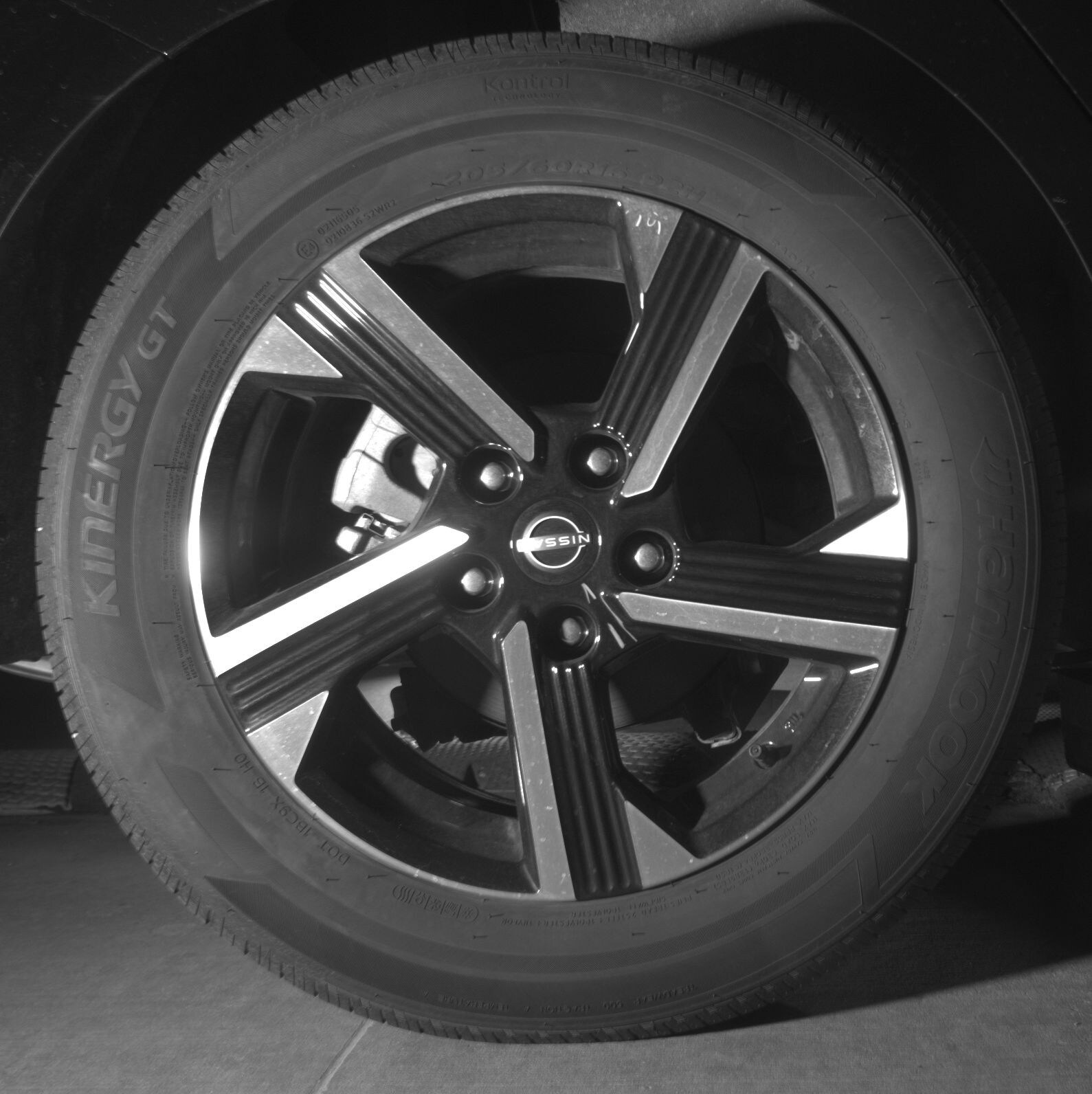 Thumbnail: 2025 Nissan Sentra - 12