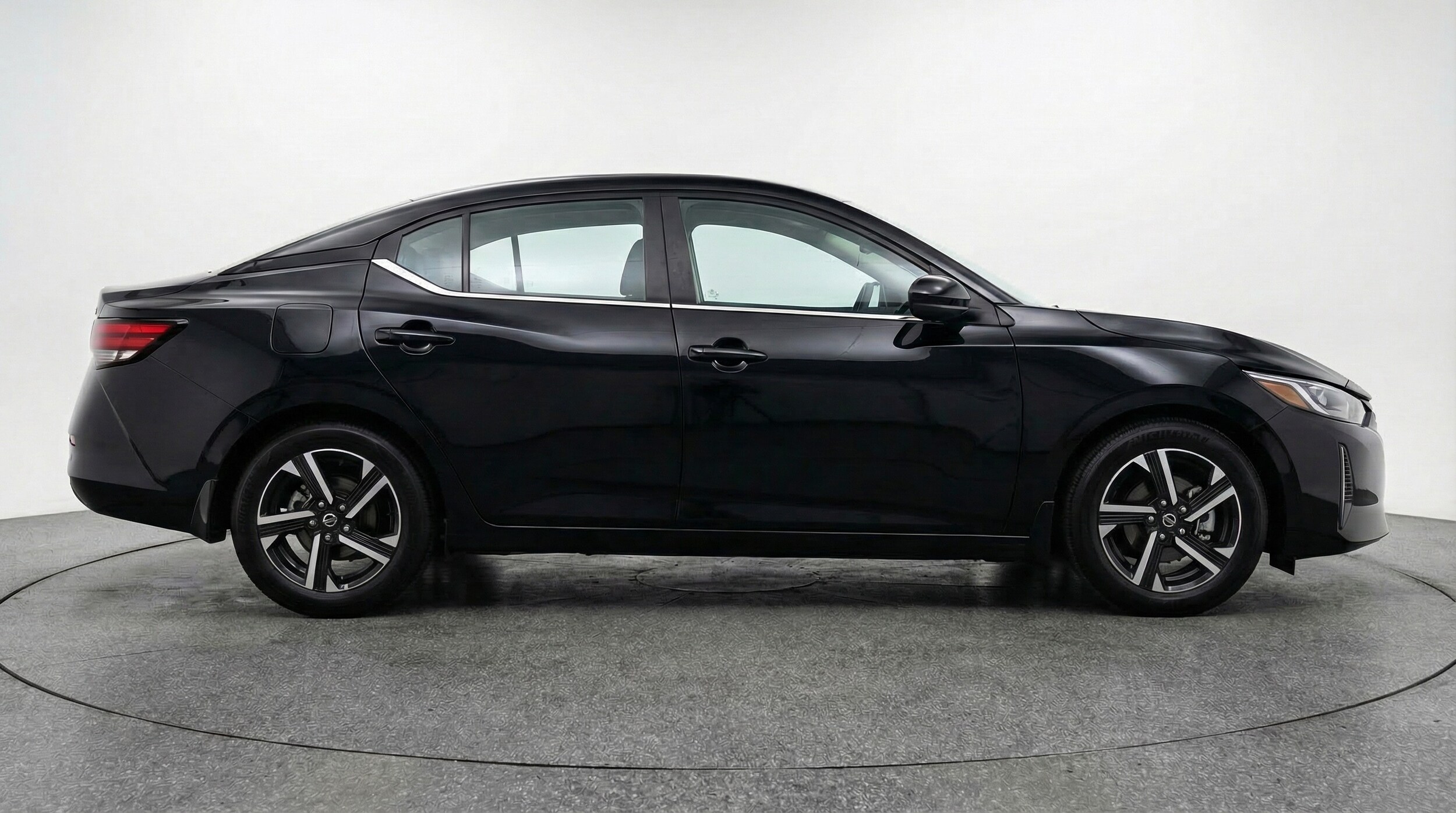 Thumbnail: 2025 Nissan Sentra - 8