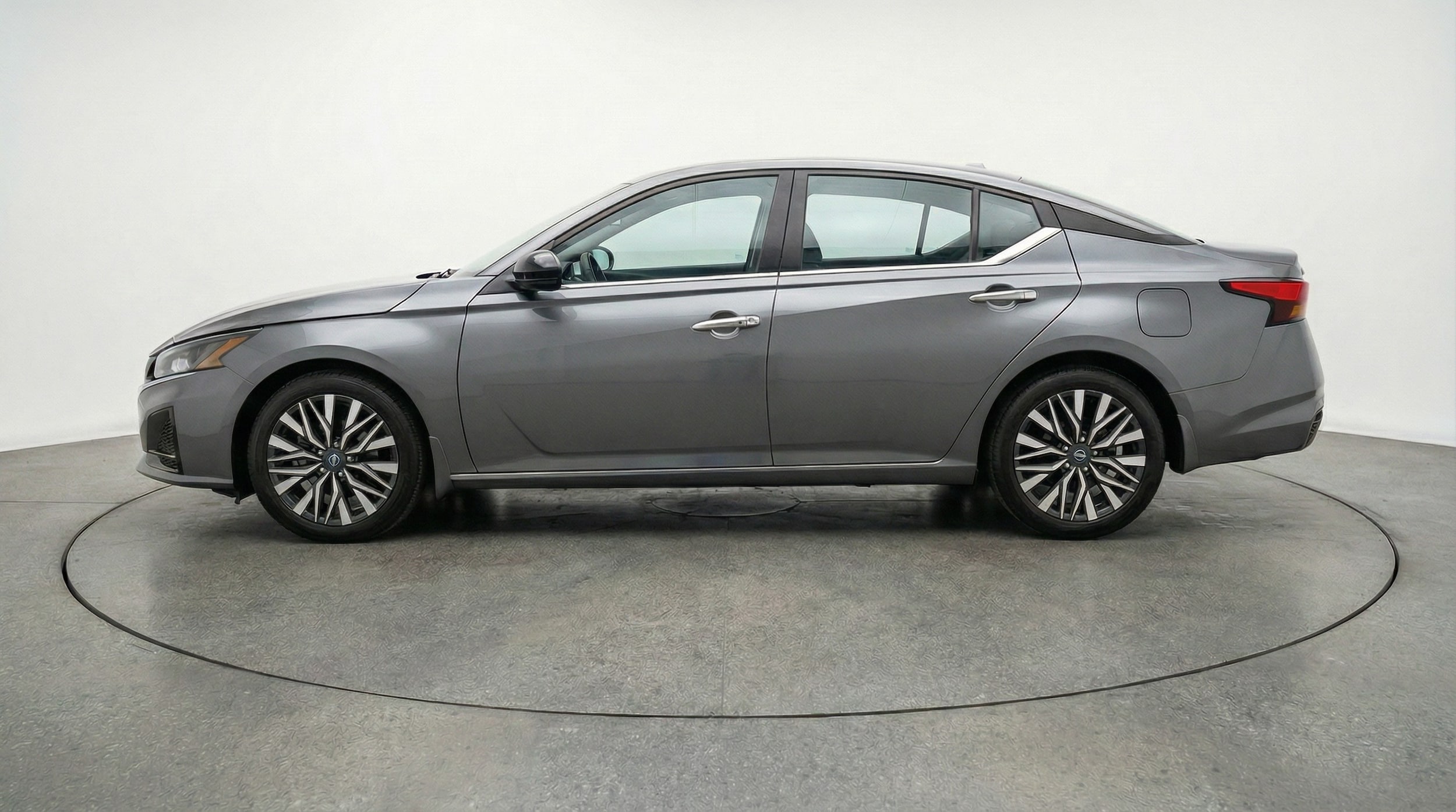 Thumbnail: 2025 Nissan Altima - 4