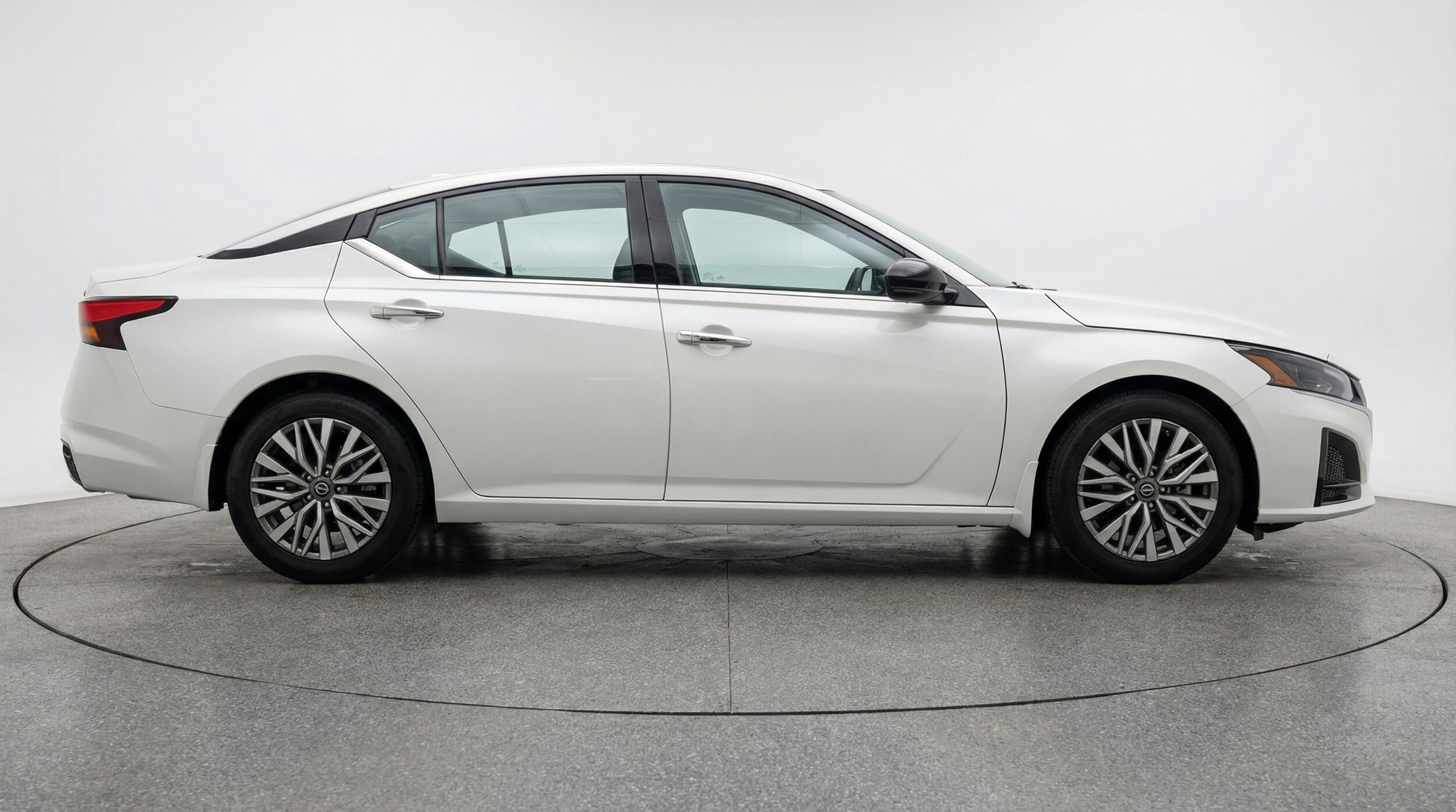 Thumbnail: 2025 Nissan Altima - 8