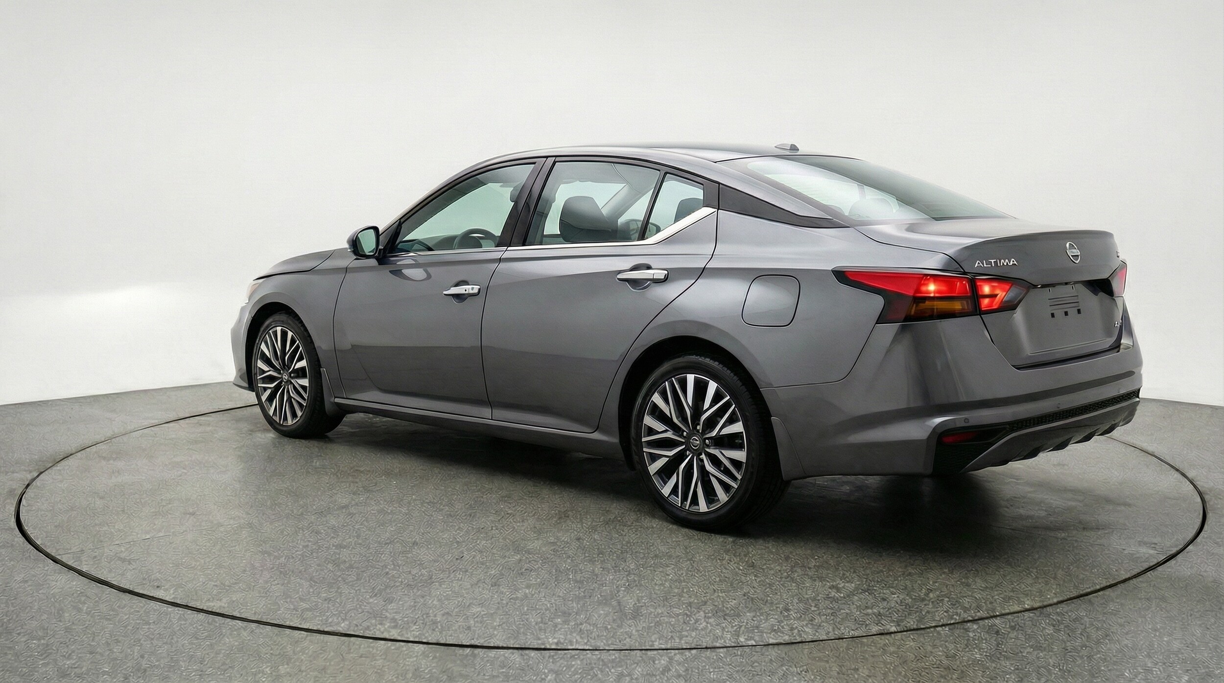 Thumbnail: 2025 Nissan Altima - 5