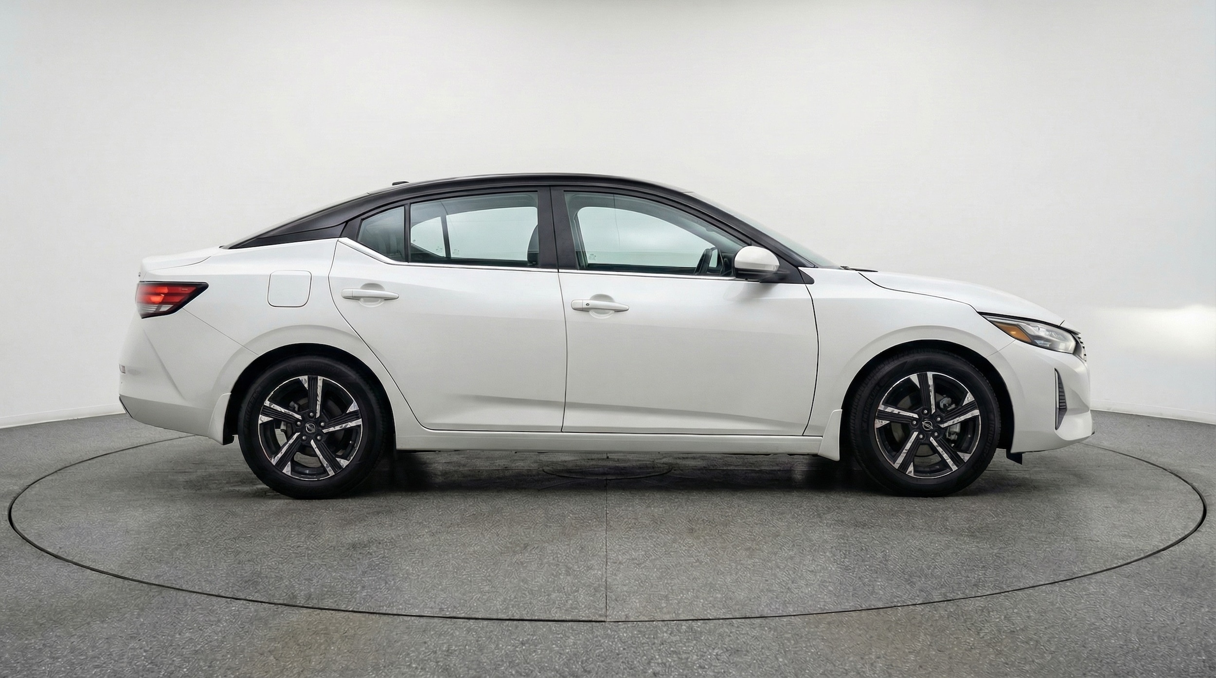 Thumbnail: 2025 Nissan Sentra - 8