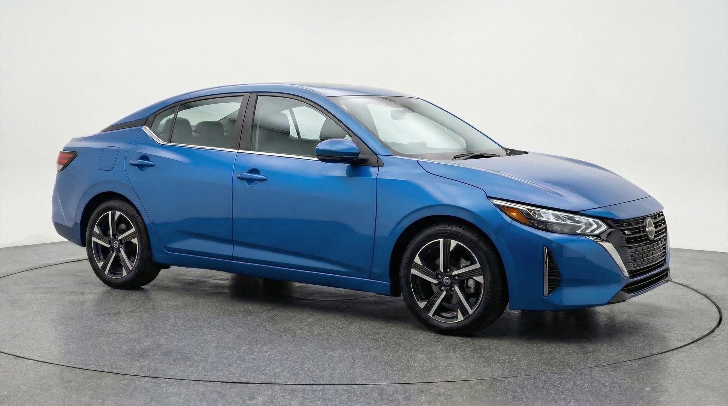 Thumbnail: 2025 Nissan Sentra - 1