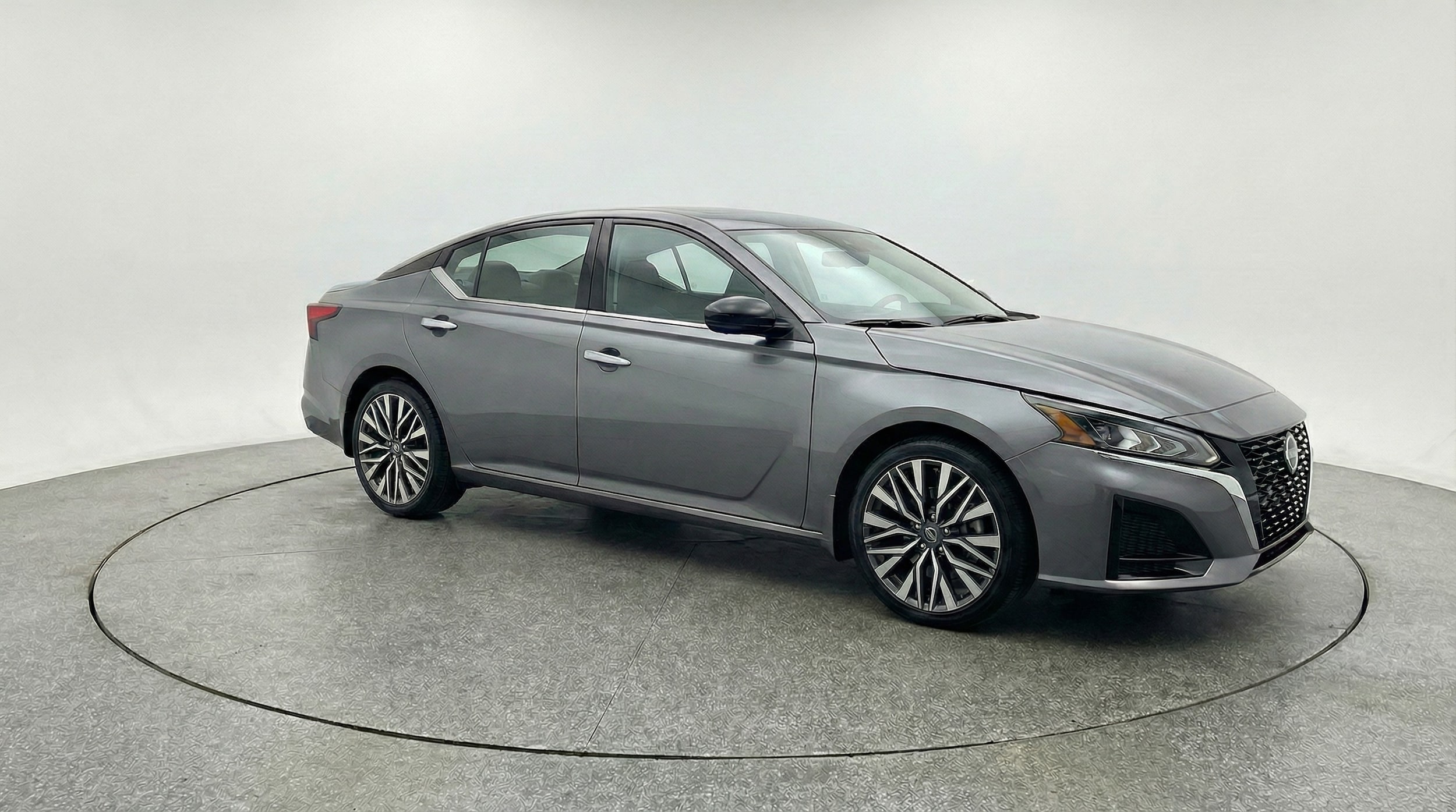 Thumbnail: 2025 Nissan Altima - 1