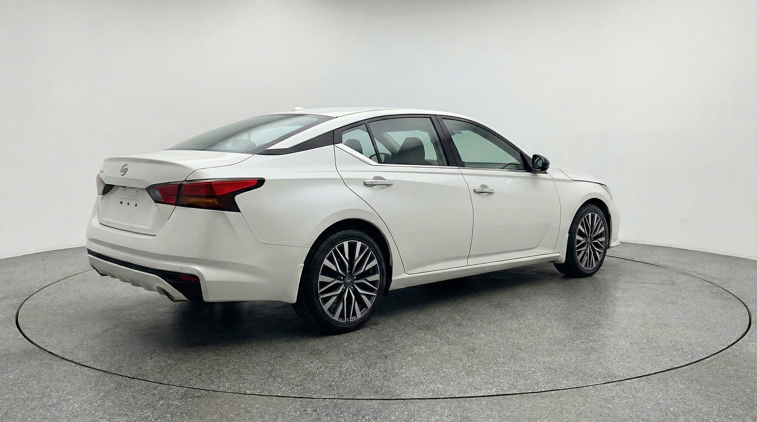 Thumbnail: 2025 Nissan Altima - 9