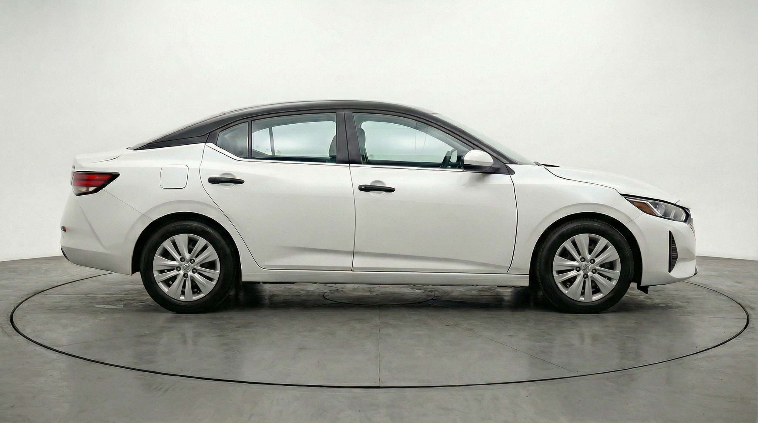 Thumbnail: 2025 Nissan Sentra - 8