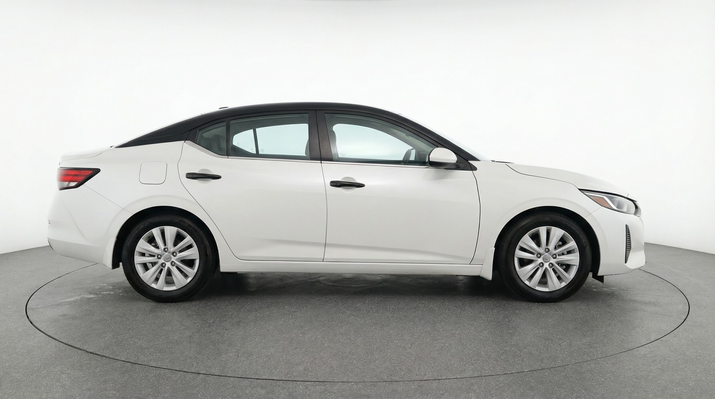 Thumbnail: 2025 Nissan Sentra - 8