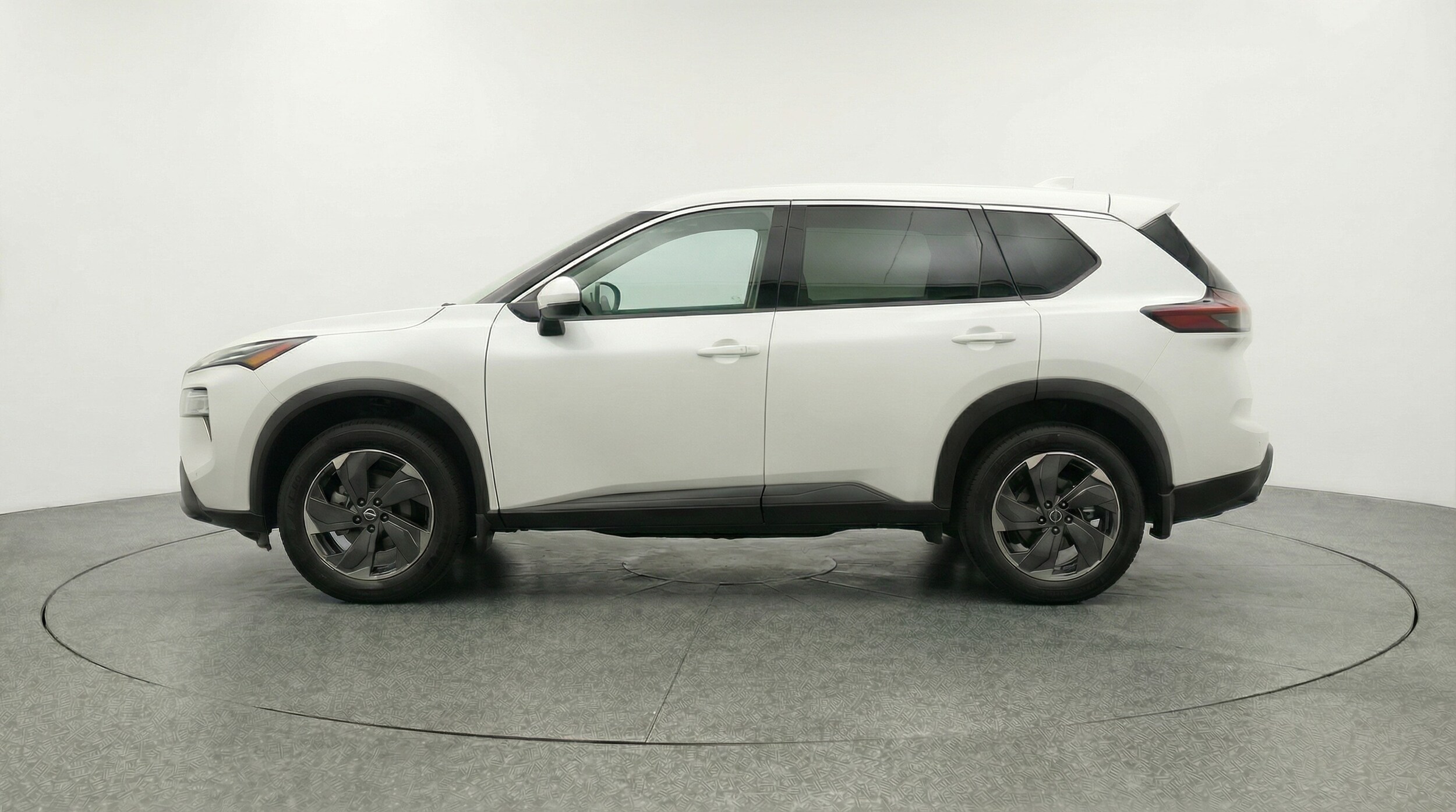 Thumbnail: 2025 Nissan Rogue - 4