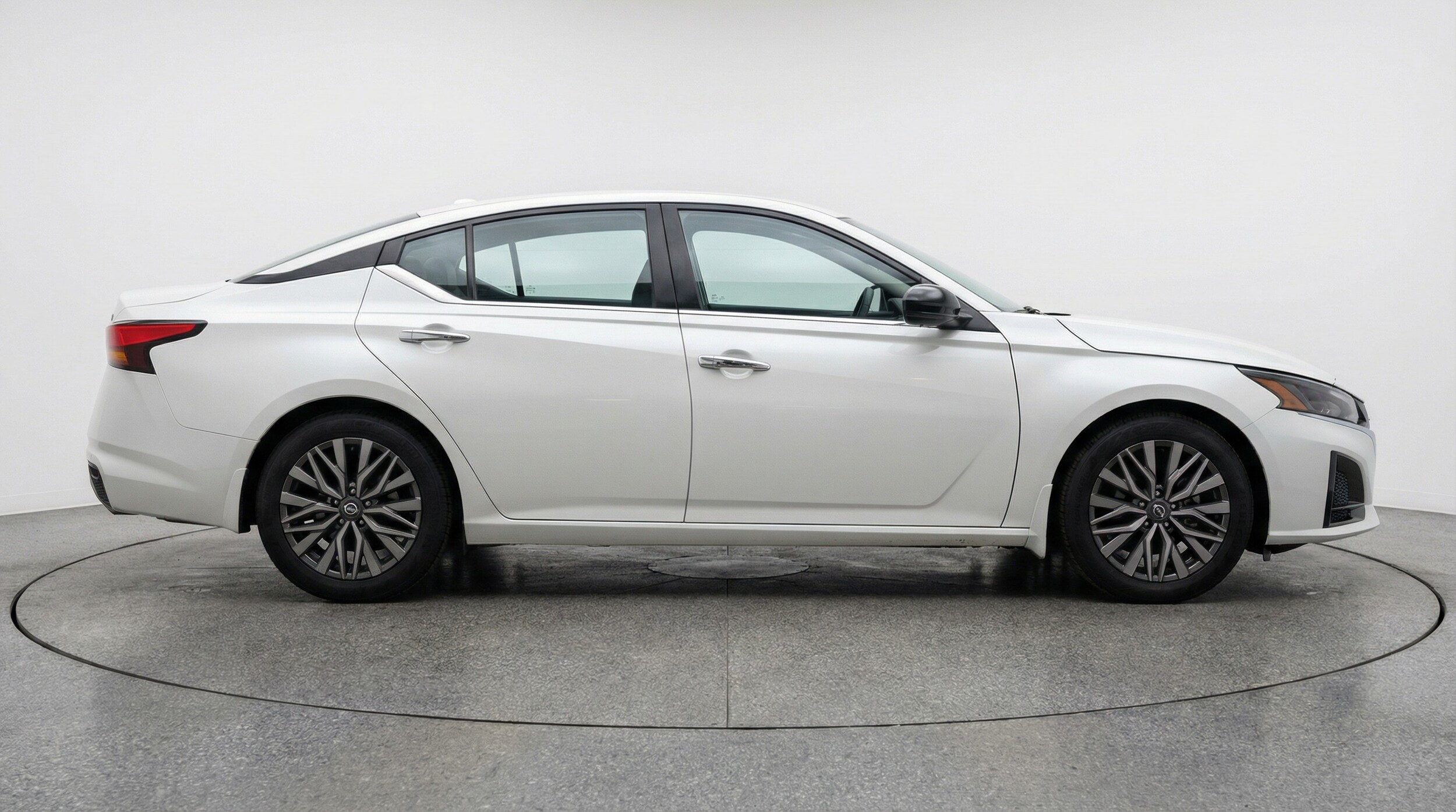 Thumbnail: 2025 Nissan Altima - 8