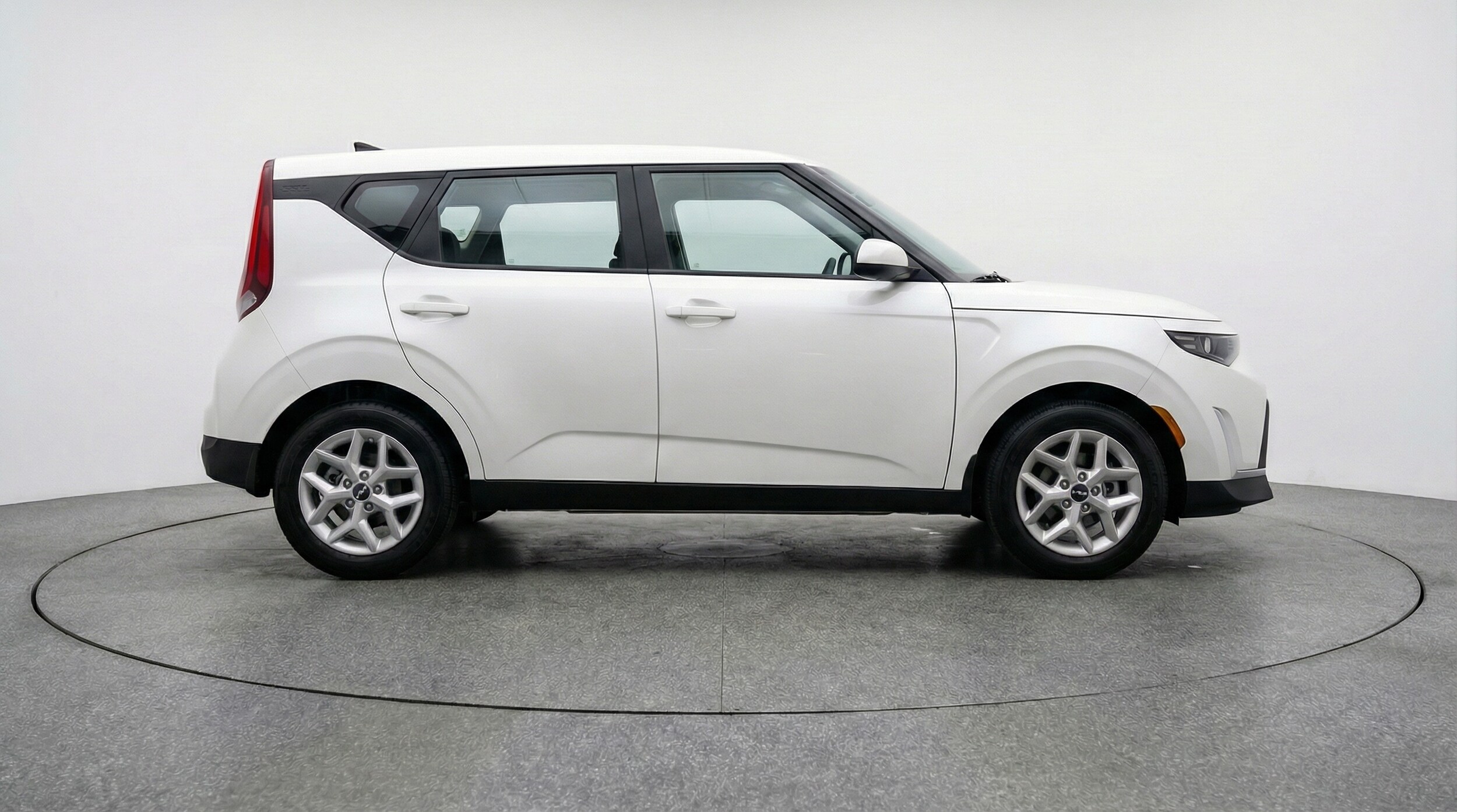 Thumbnail: 2025 Kia Soul - 8