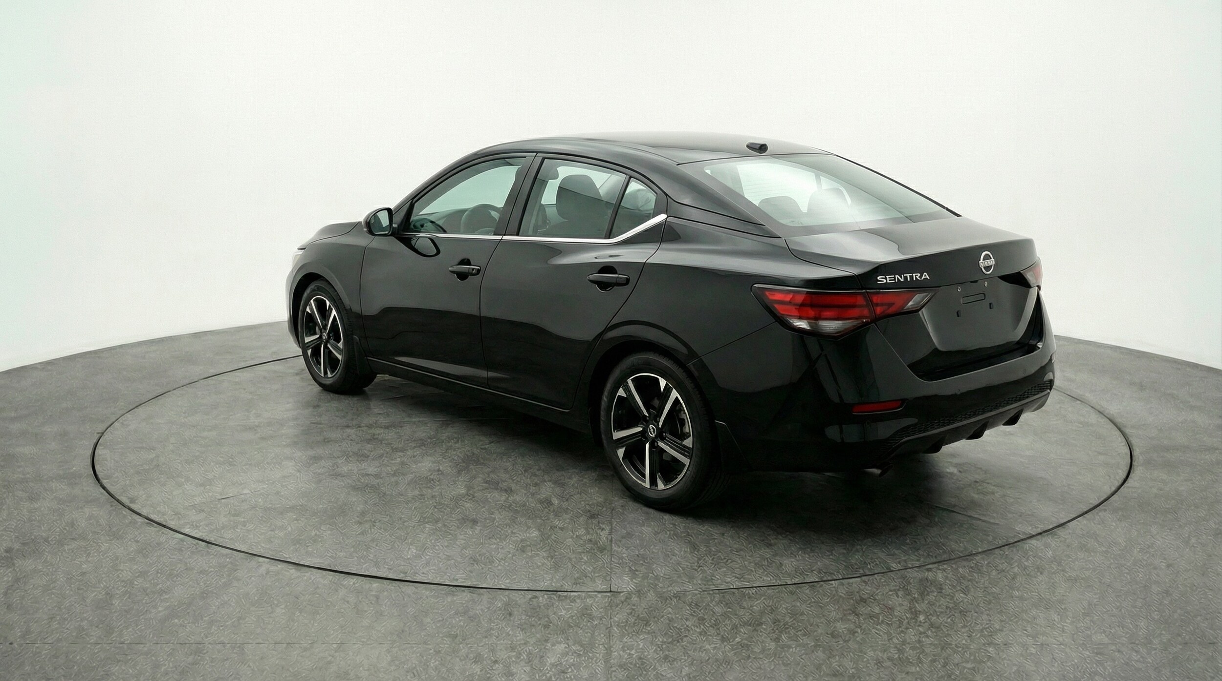 Thumbnail: 2025 Nissan Sentra - 5