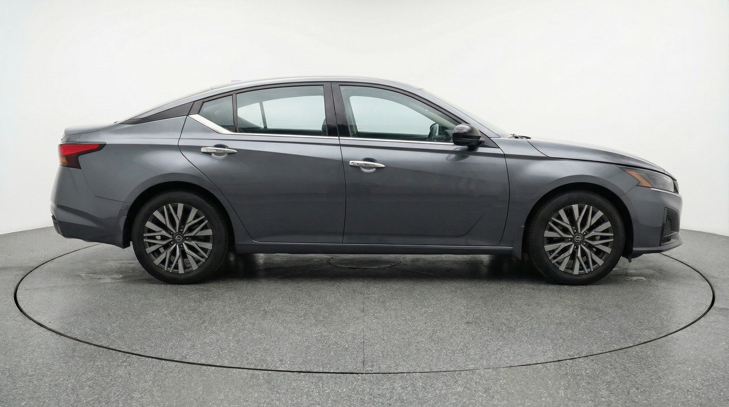 Thumbnail: 2025 Nissan Altima - 8