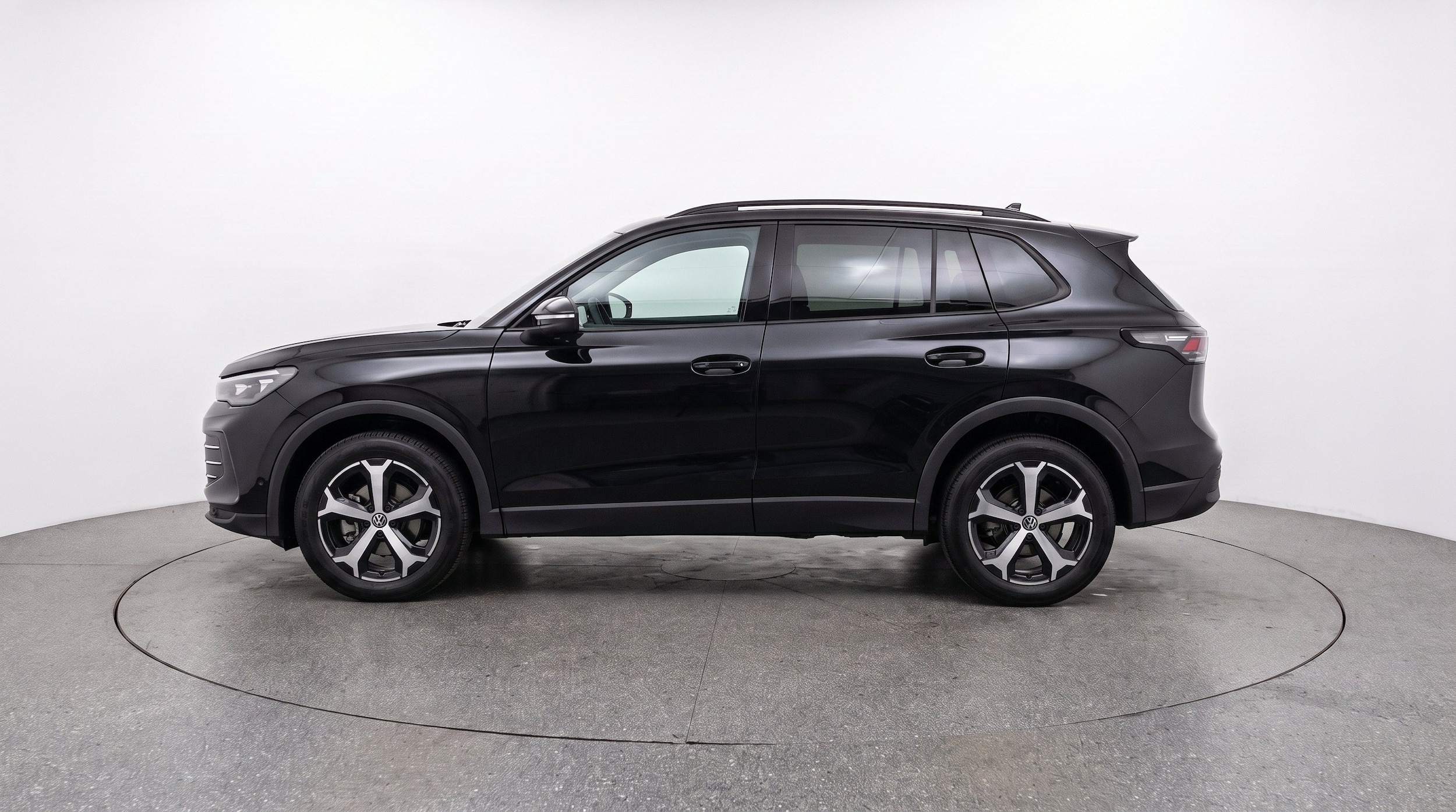Thumbnail: 2026 Volkswagen Tiguan - 5
