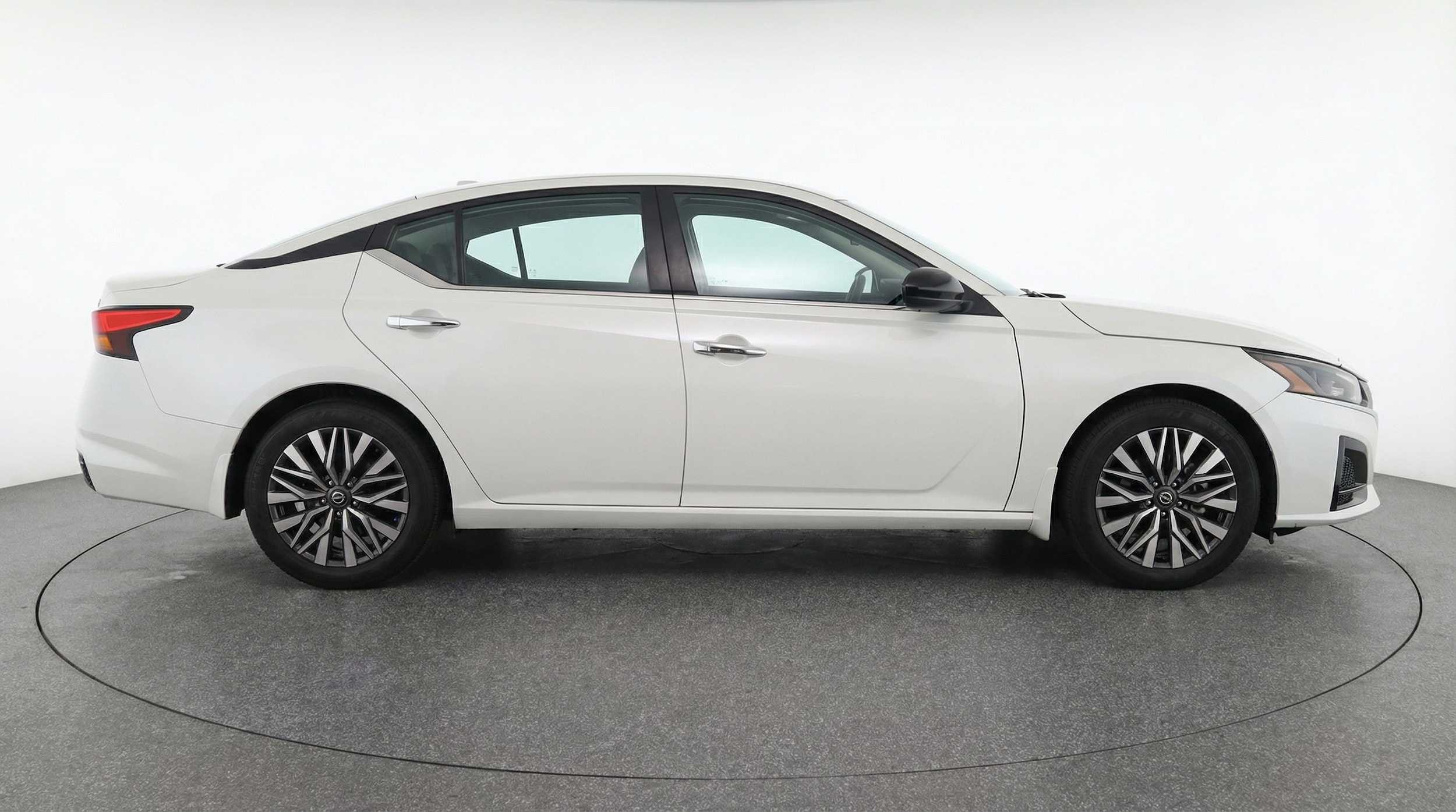 Thumbnail: 2025 Nissan Altima - 8