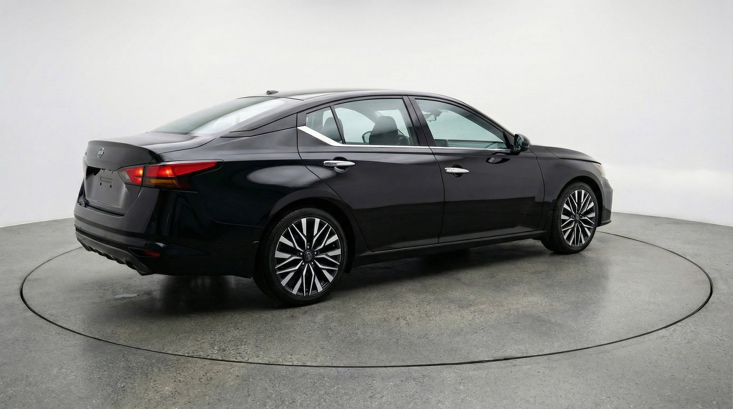 Thumbnail: 2025 Nissan Altima - 7